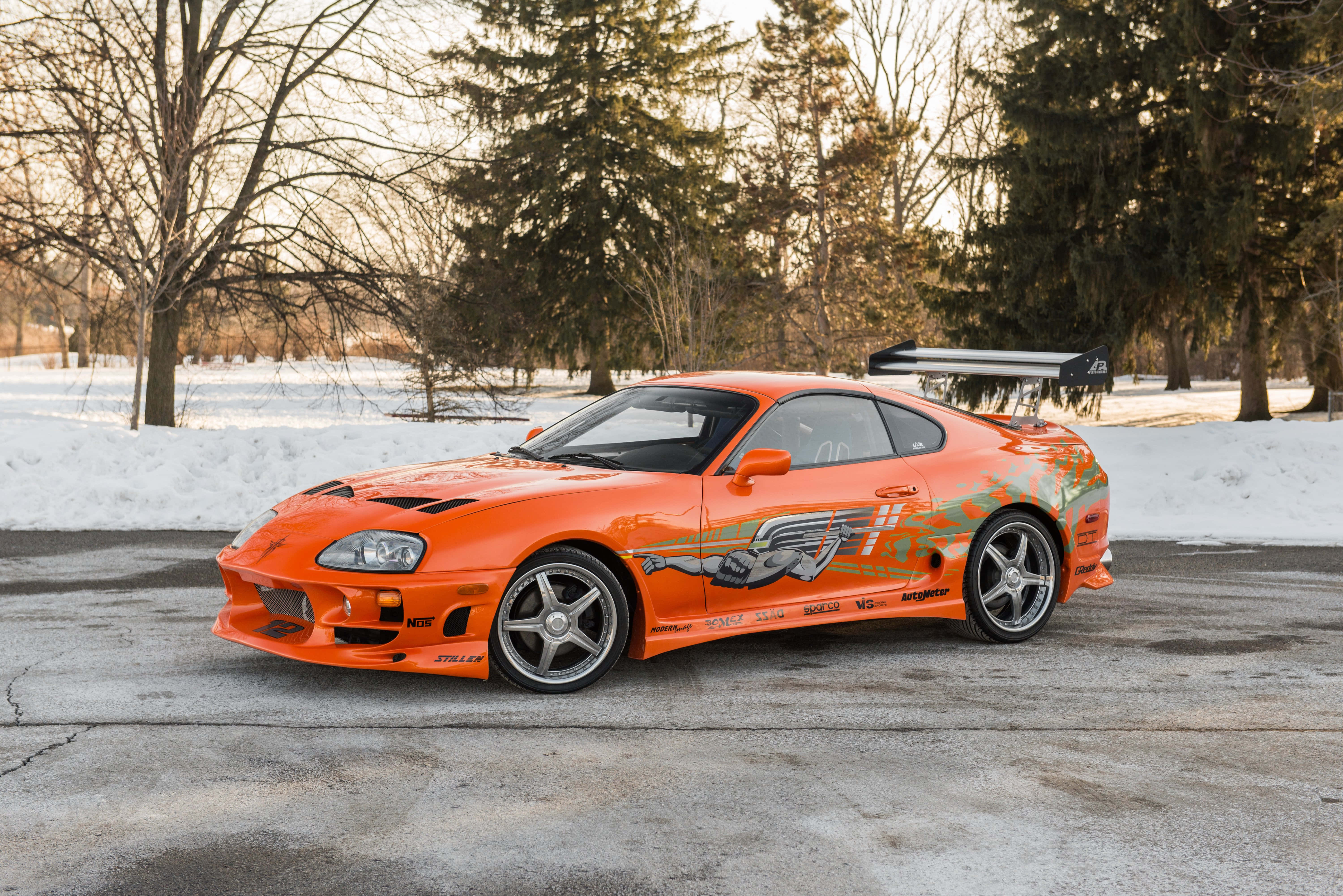 玩命關頭1 橘色豐田Supra 壁紙