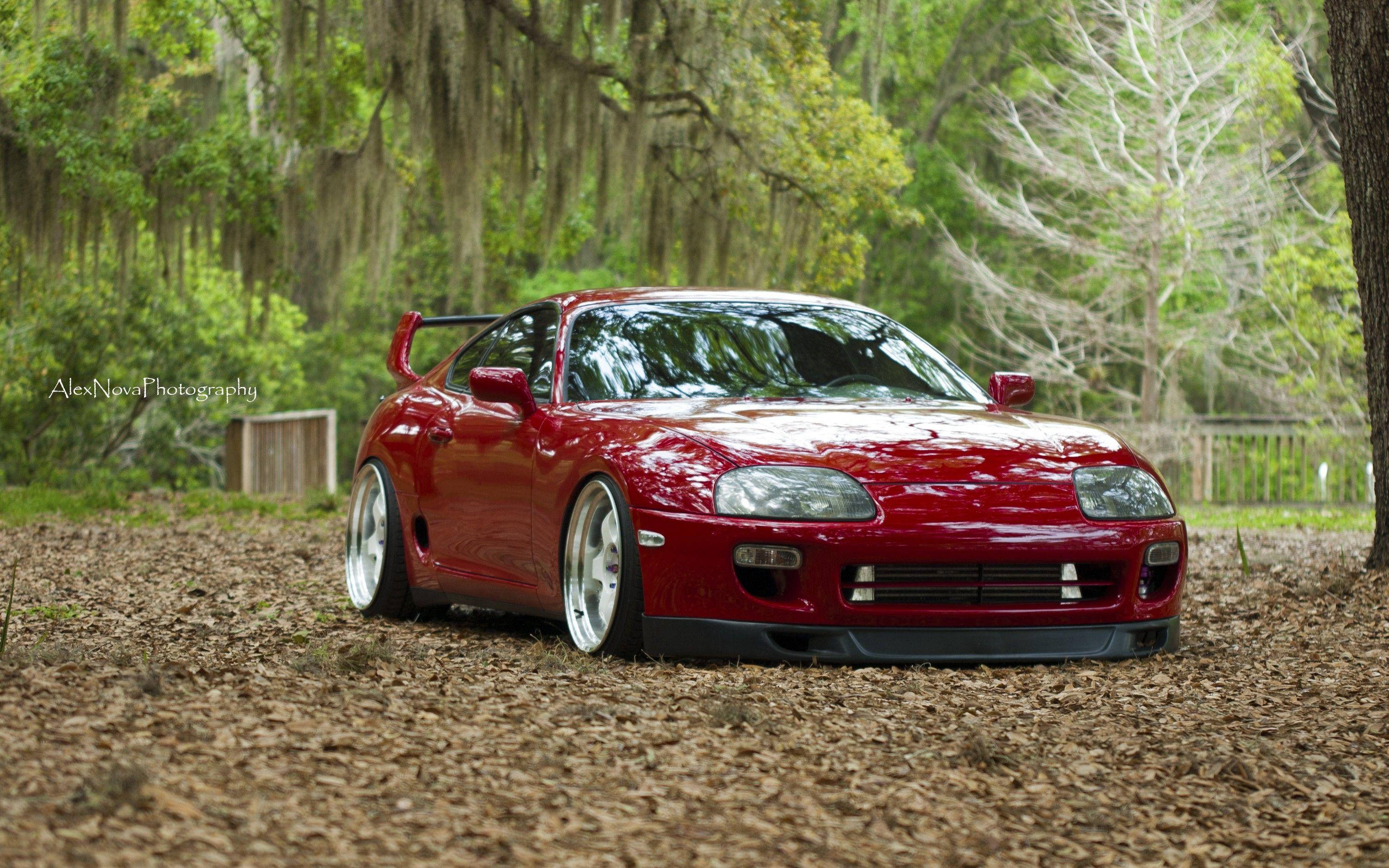 經典優雅 - 1994 年 Toyota Supra Mk4 改裝車 壁紙