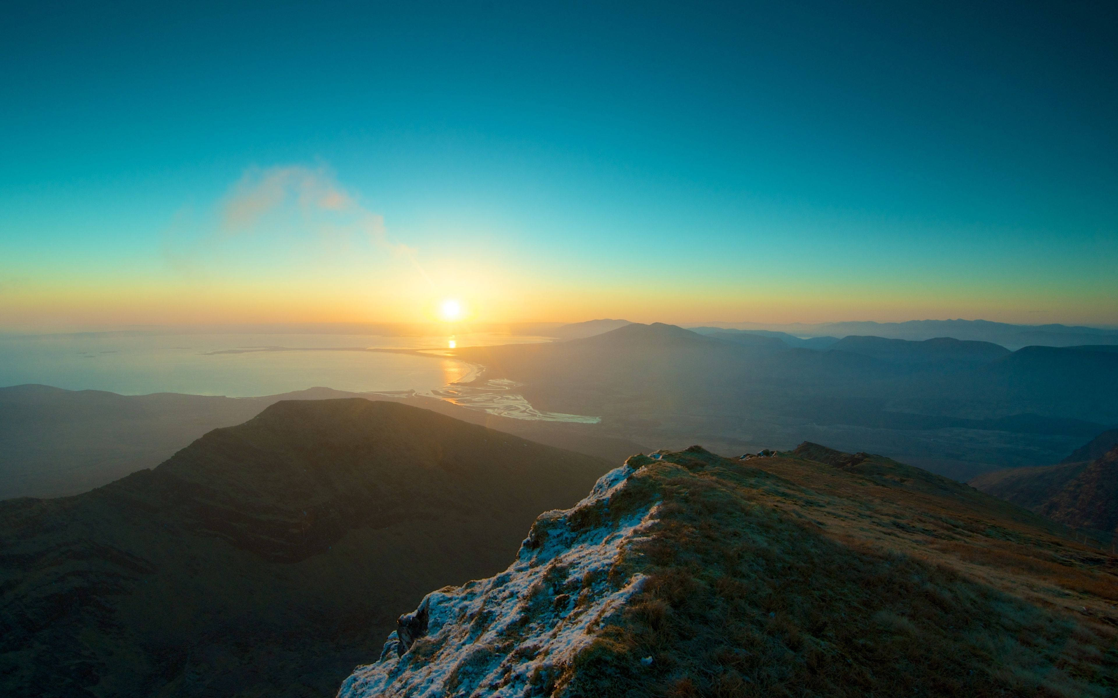 4K 自然山頂日出 壁紙