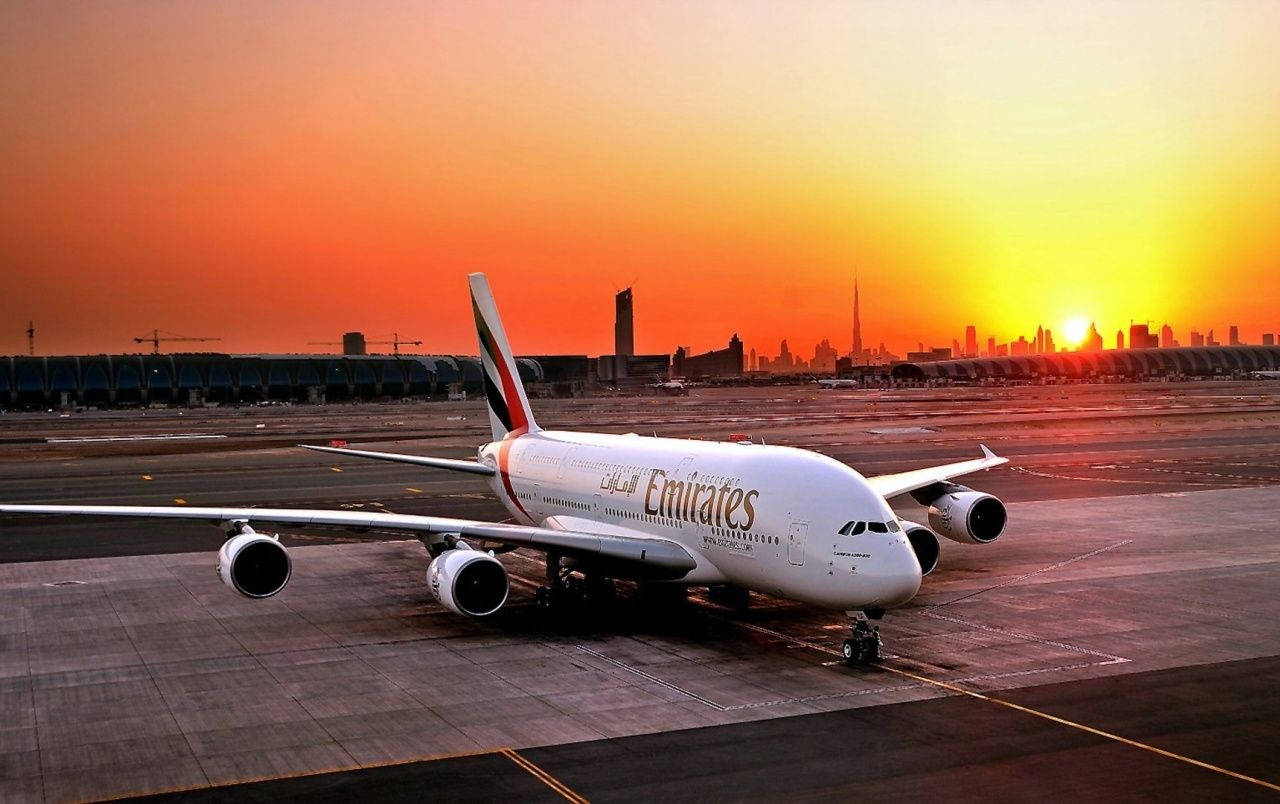 阿聯酋航空A380與絕美日落 壁紙