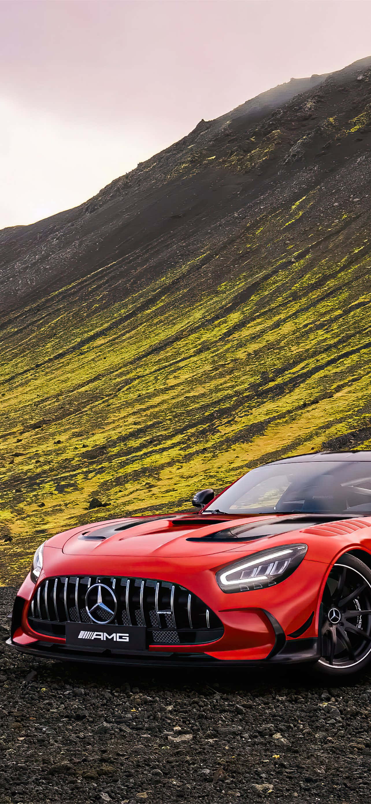 Android橘色AMG GT-R丘陵背景 壁紙
