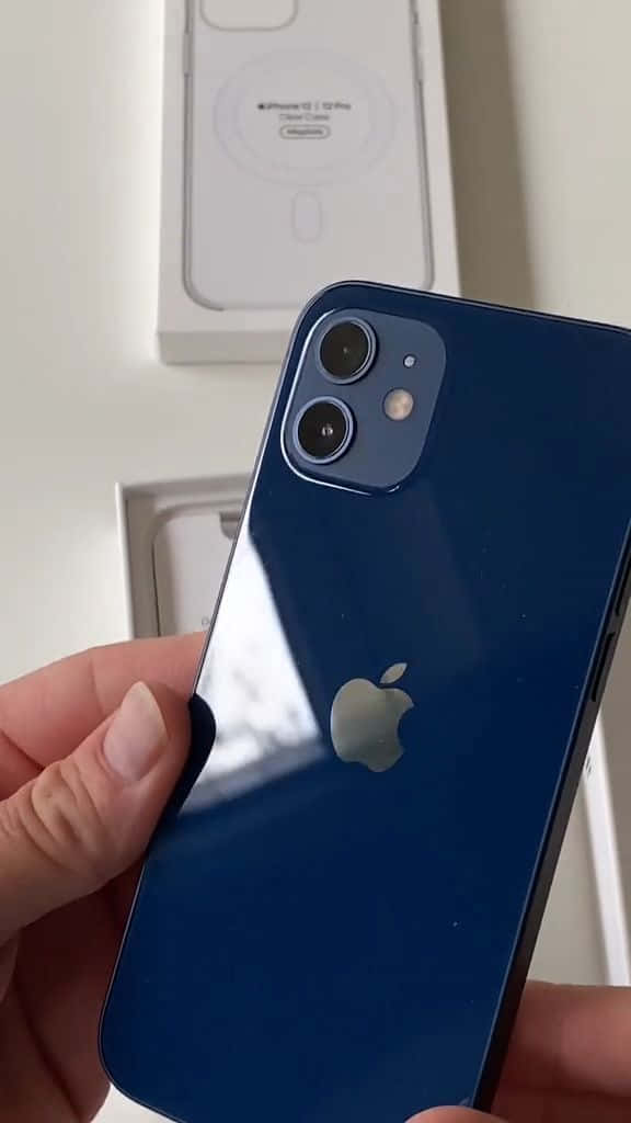 時尚繽彩的 Apple iPhone 12 壁紙