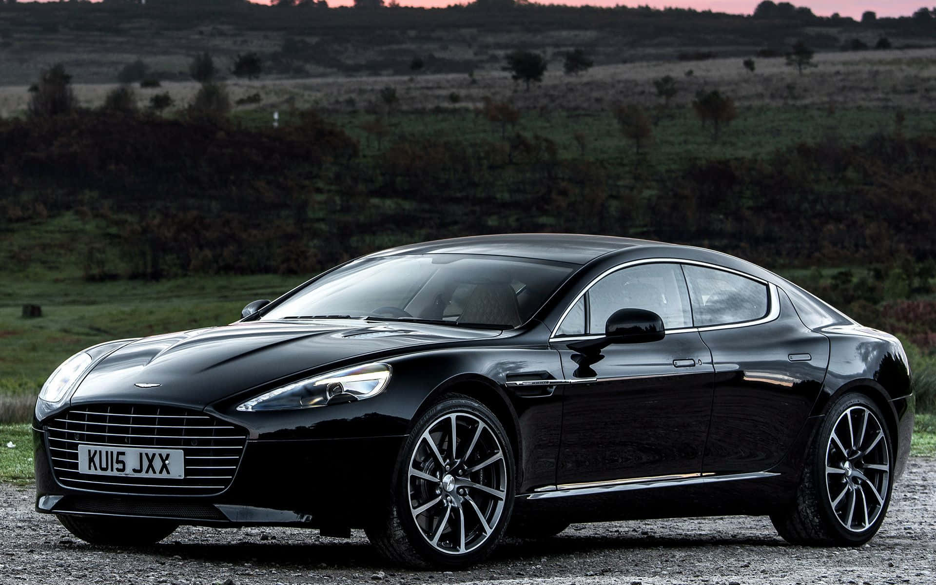 驚豔的Aston Martin Rapide S行動中 壁紙