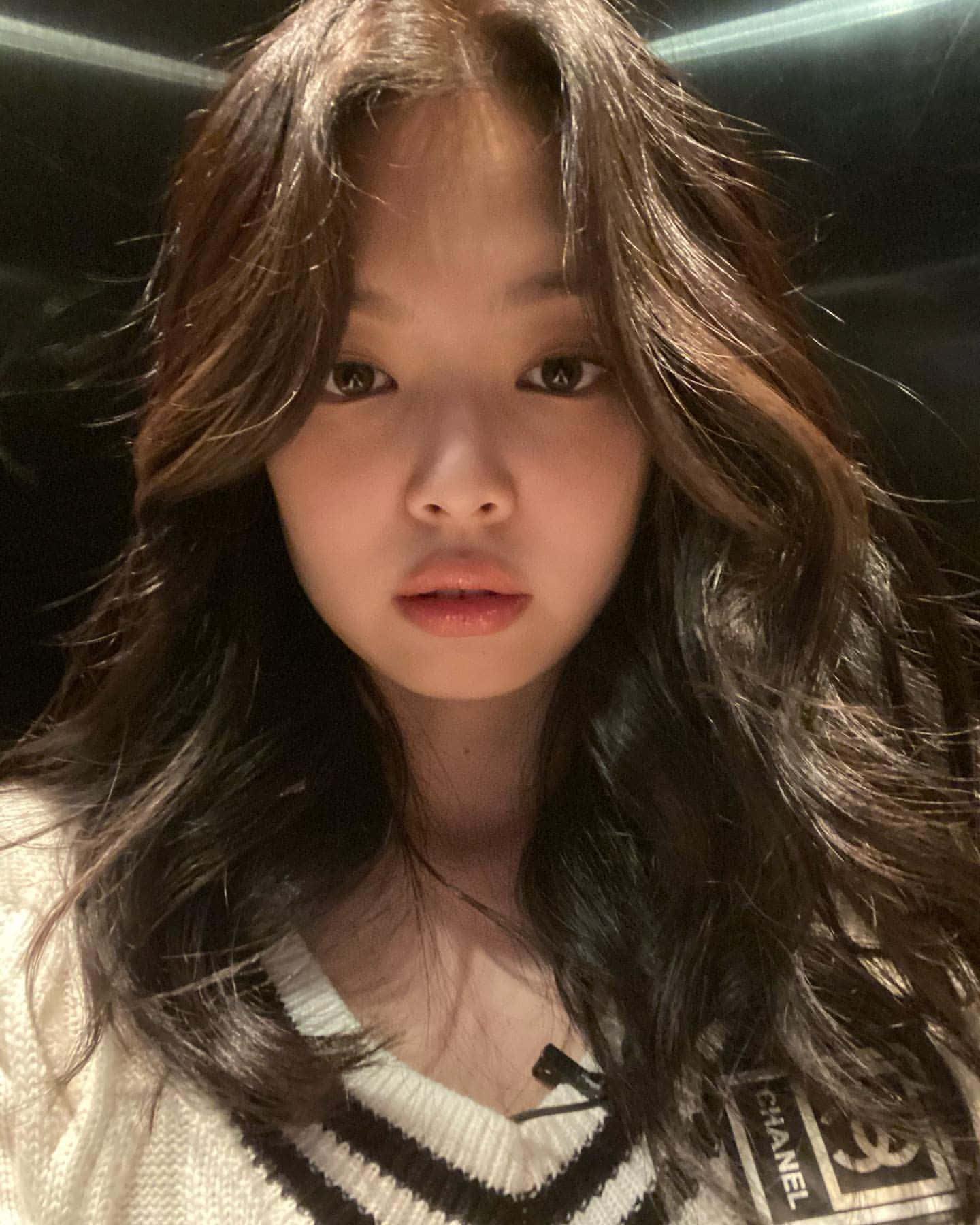 BLACKPINK Jennie 自拍照 壁紙