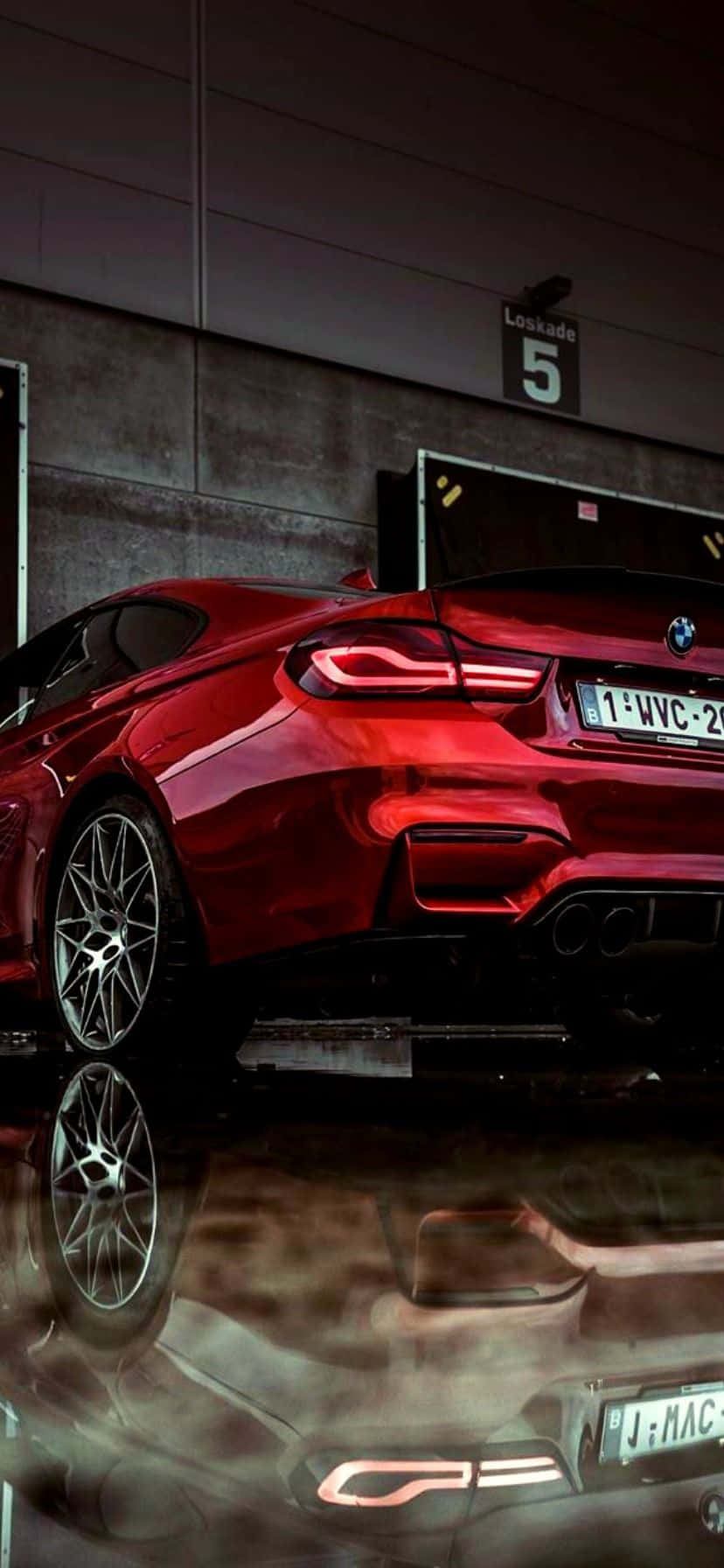 酷炫红色BMW 壁紙