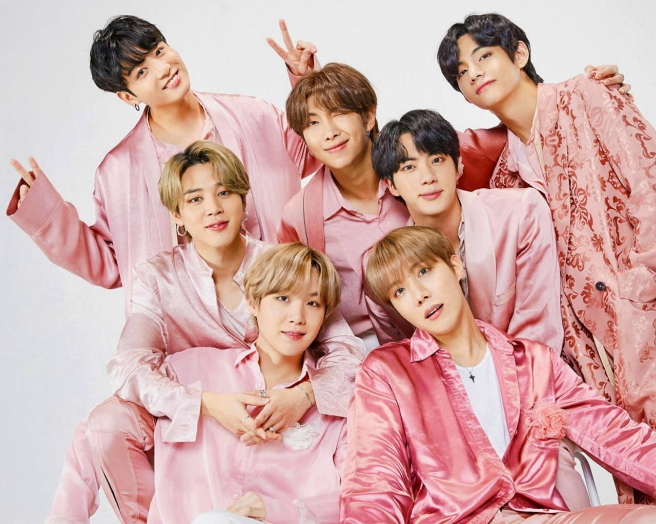 BTS成員粉紅桌面桌布 壁紙