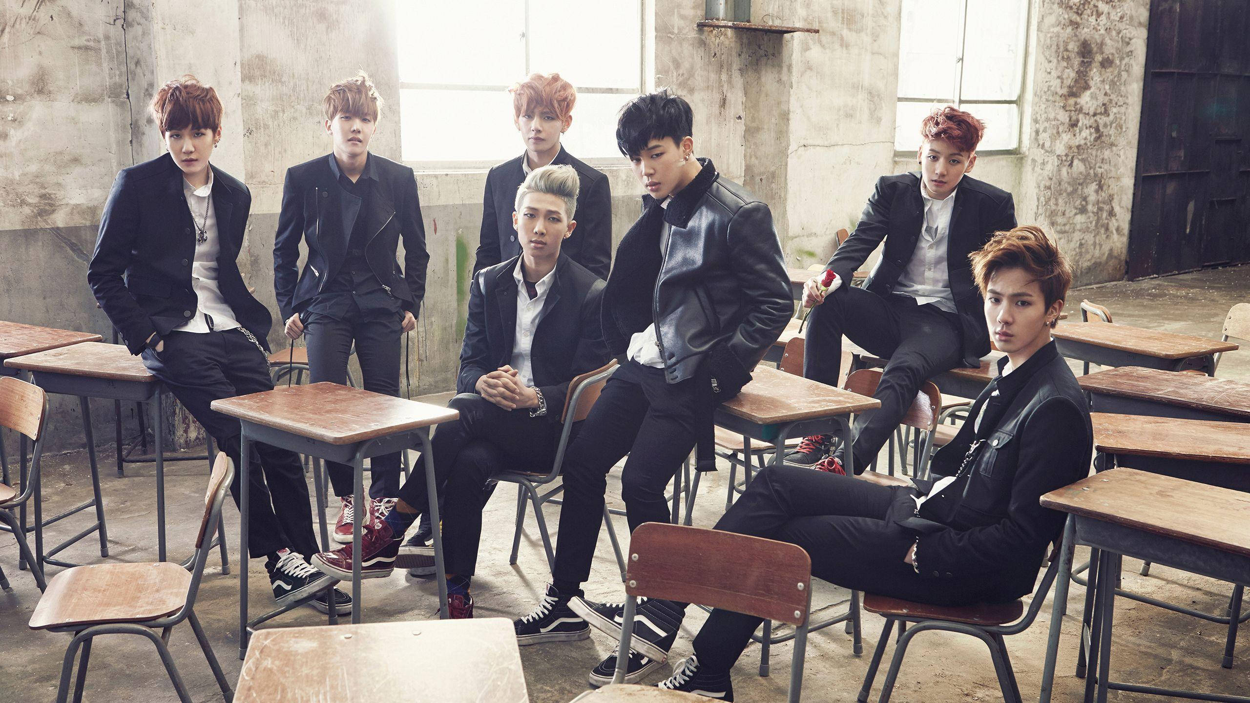 BTS 桌面《Boy In Luv》場景 壁紙