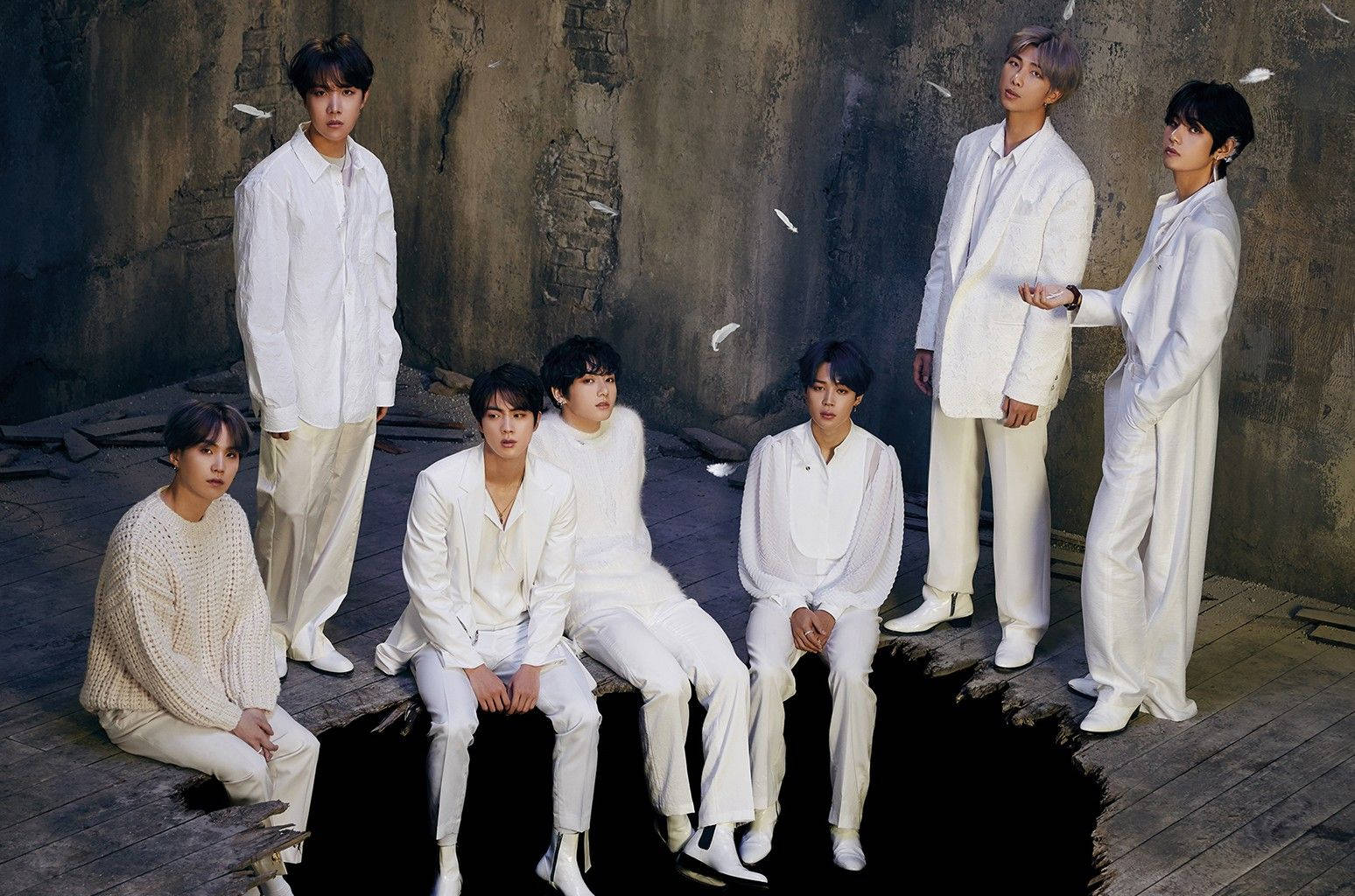 BTS 洞窟桌面背景 壁紙