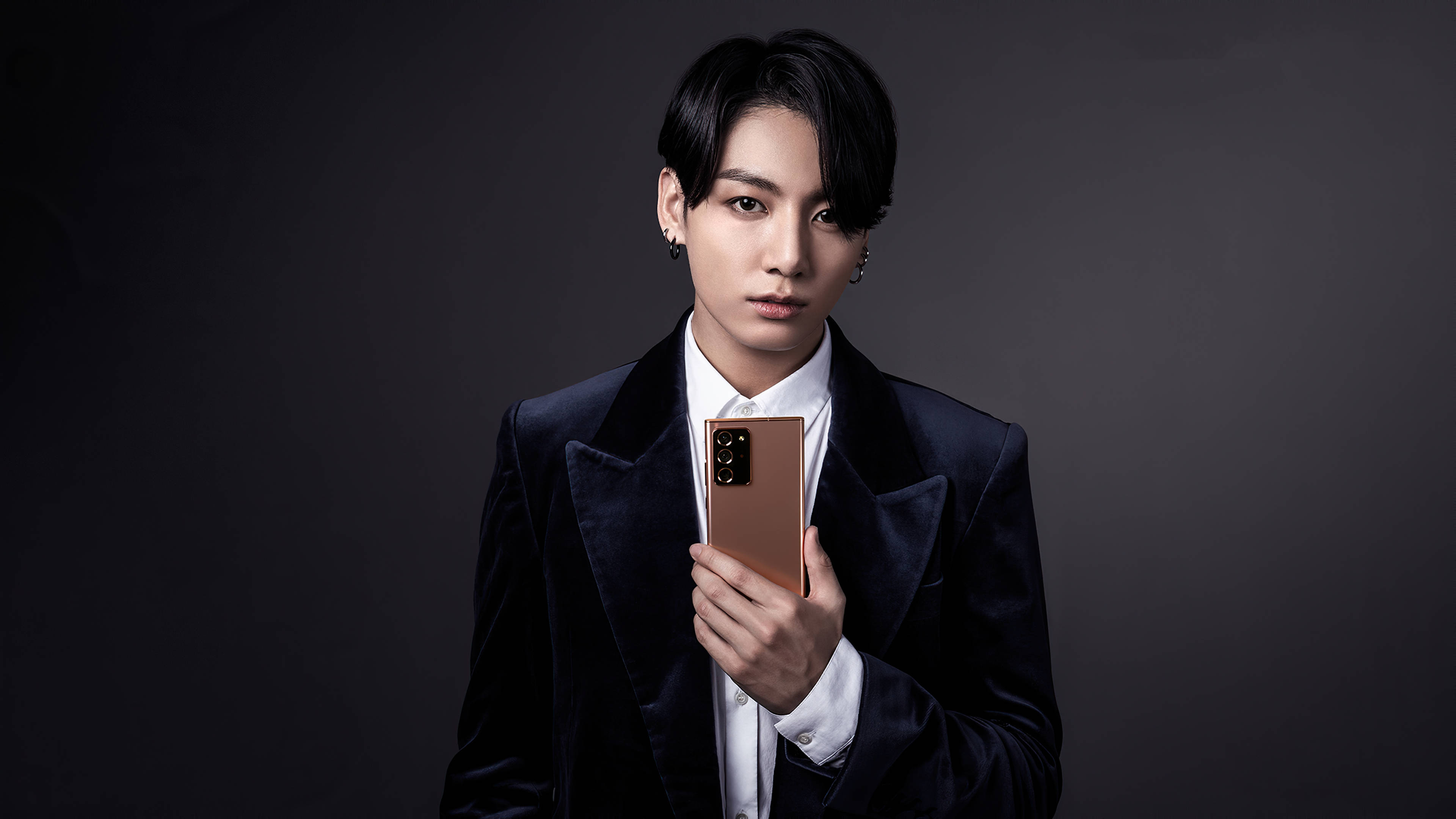 美學 BTS 田柾國手機模特照 壁紙