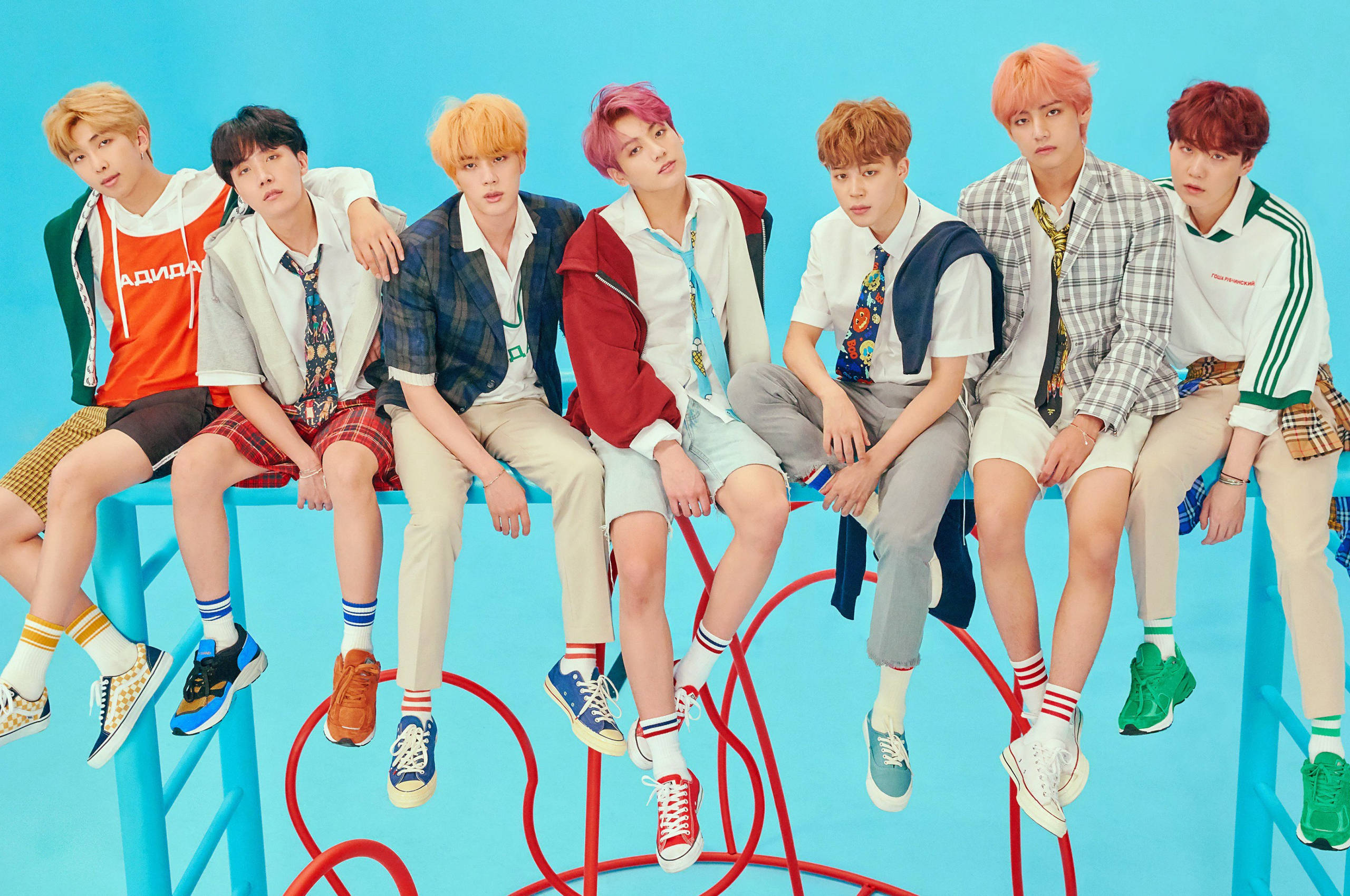 BTS 蓝色团体合照 壁紙