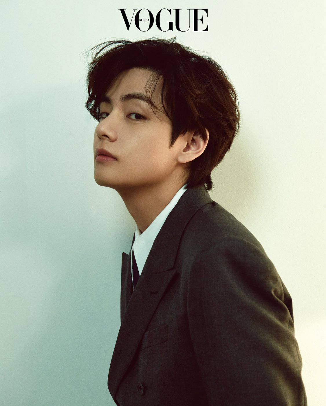 BTS V Vogue 西裝造型 壁紙