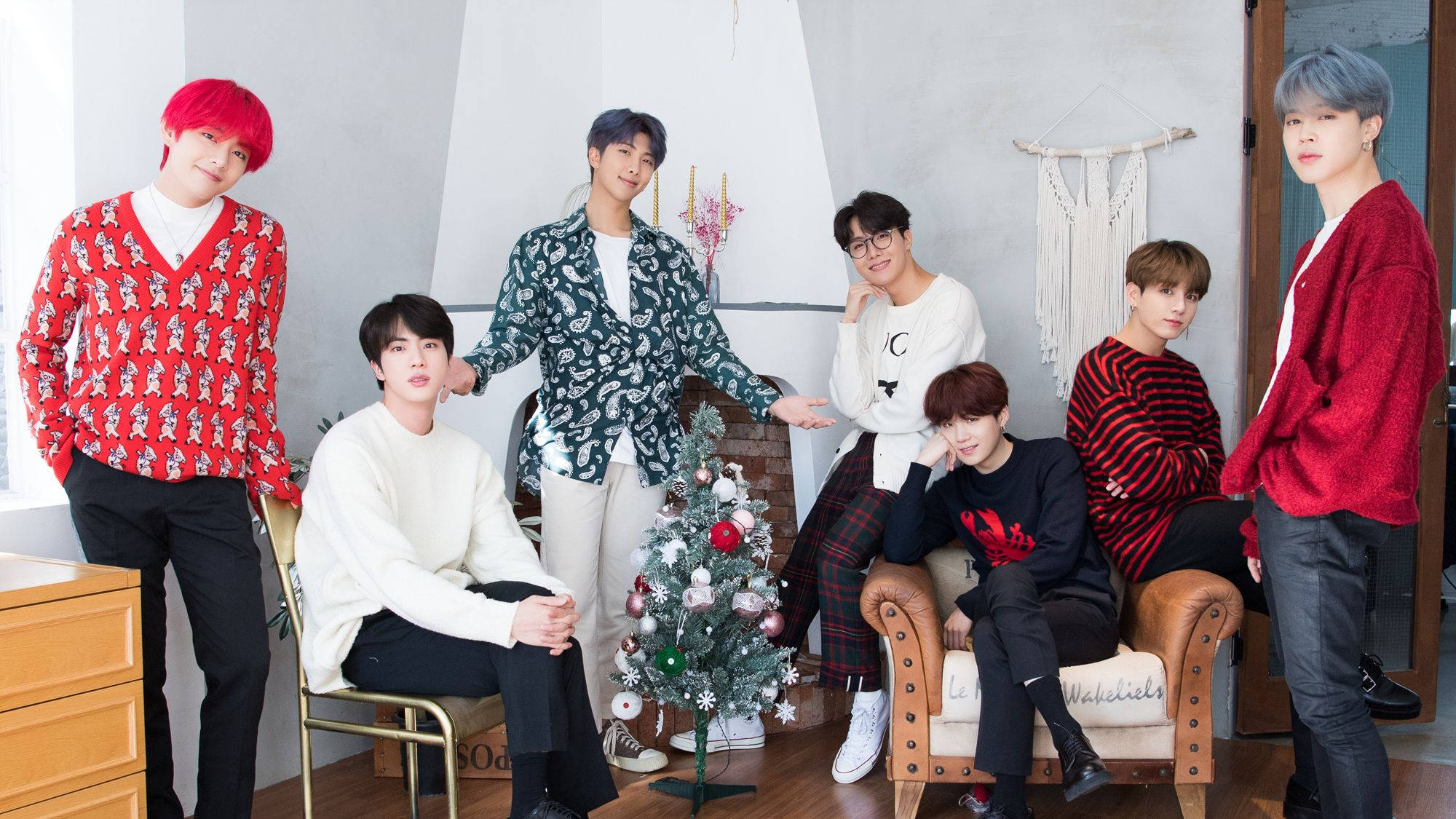 BTS 桌面聖誕樹 壁紙