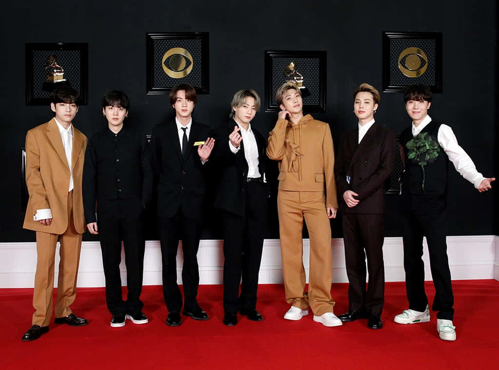 BTS路易威登西装写真 壁紙