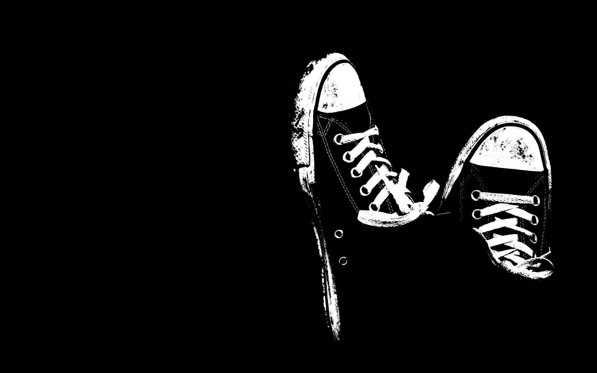 酷黑Converse鞋 壁紙