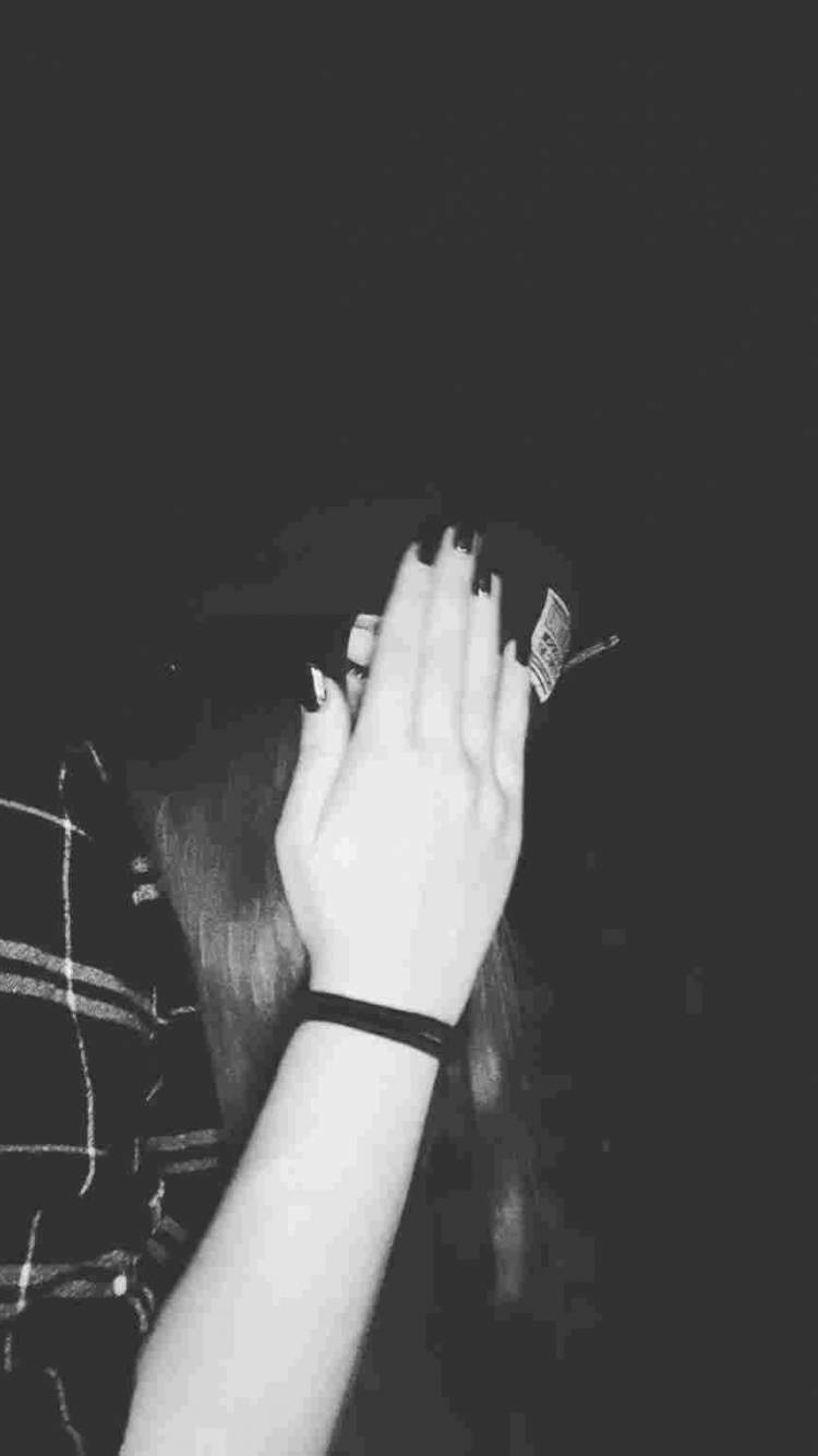 Emo 美學羞澀女孩 壁紙