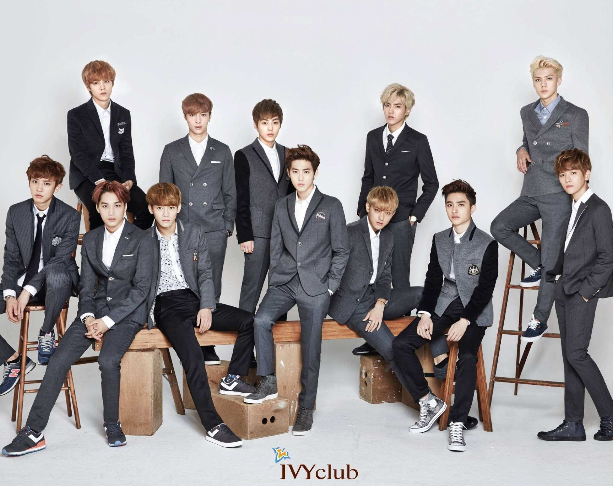 EXO 身穿 Ivy Club 制服 壁紙