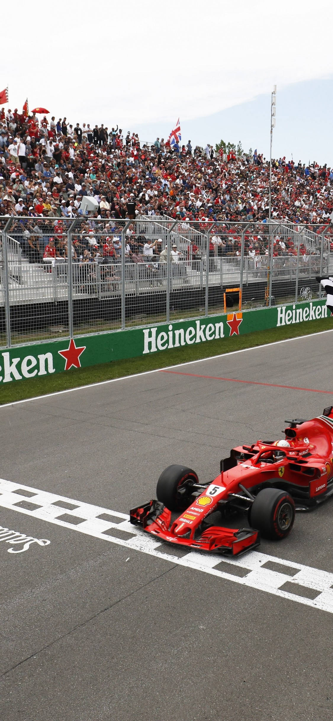F1 Vettel 終點線 iPhone 桌布 壁紙
