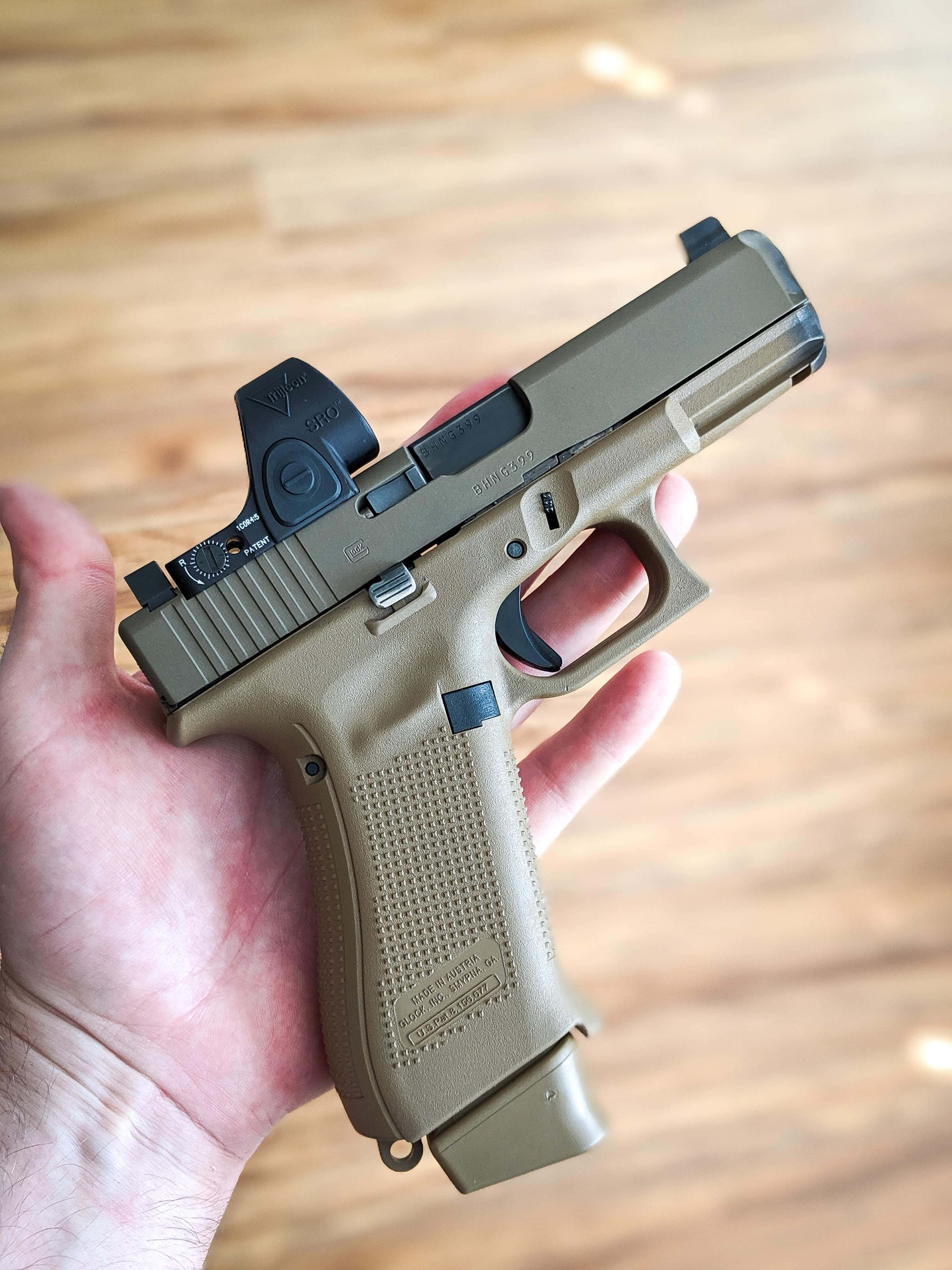 Glock 19 近距離特寫 壁紙