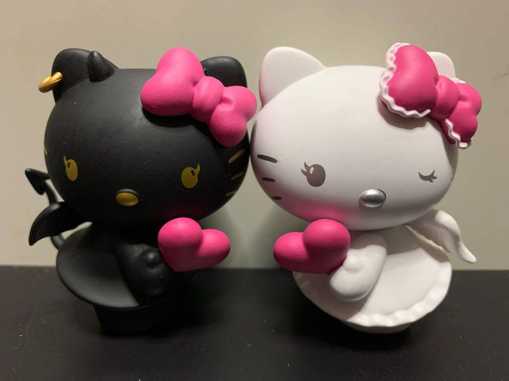 黑白Hello Kitty万圣节 壁紙