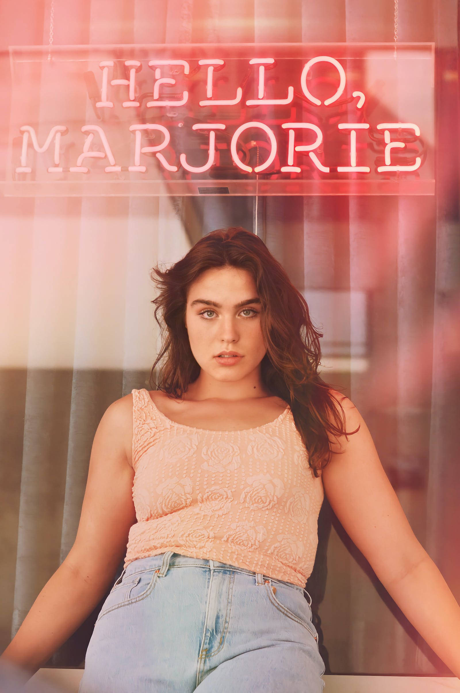 Hello Marjorie 招牌霓虹 iPhone 桌布 壁紙