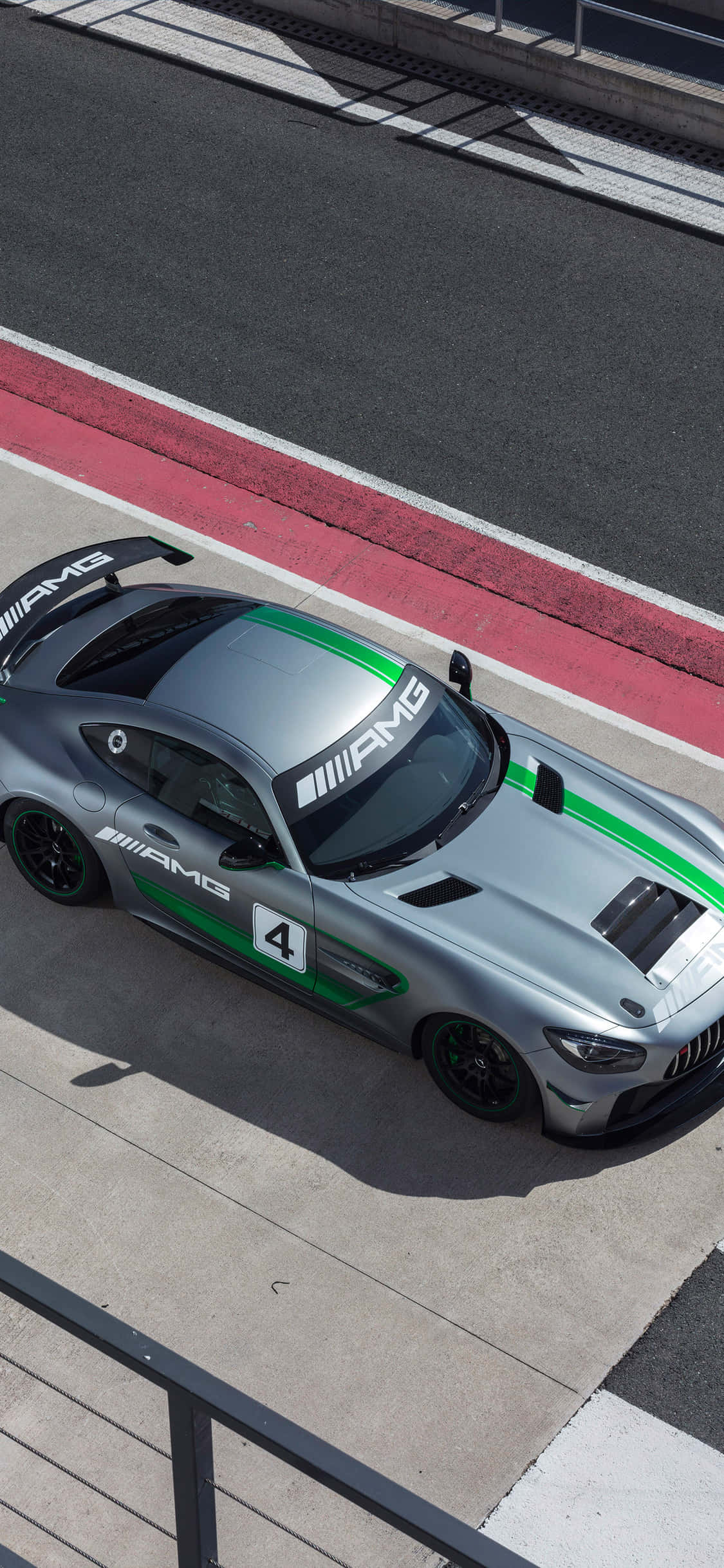 iPhone X AMG GT-R背景與Mercedes-AMG GT4 壁紙
