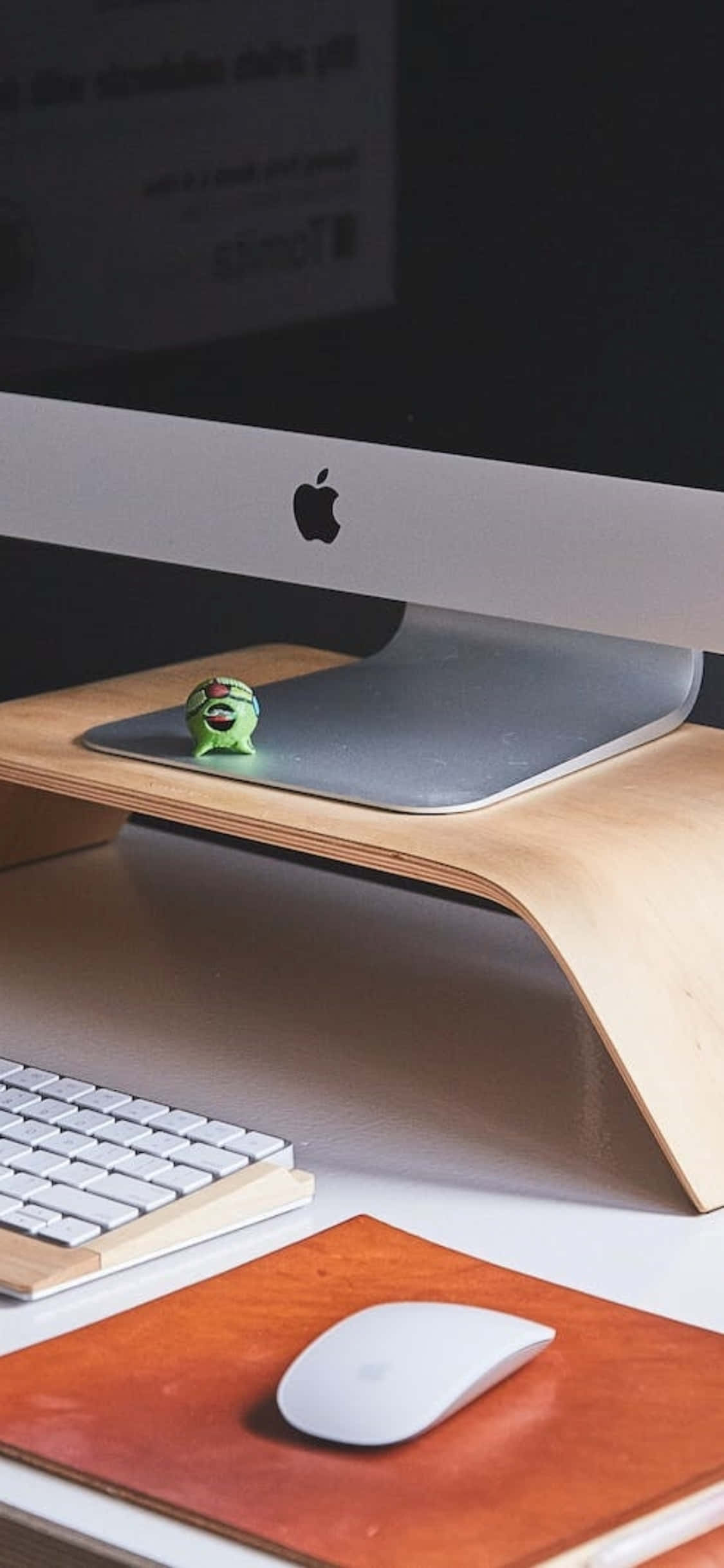 iPhone X 桌面背景：MacBook Pro 壁紙