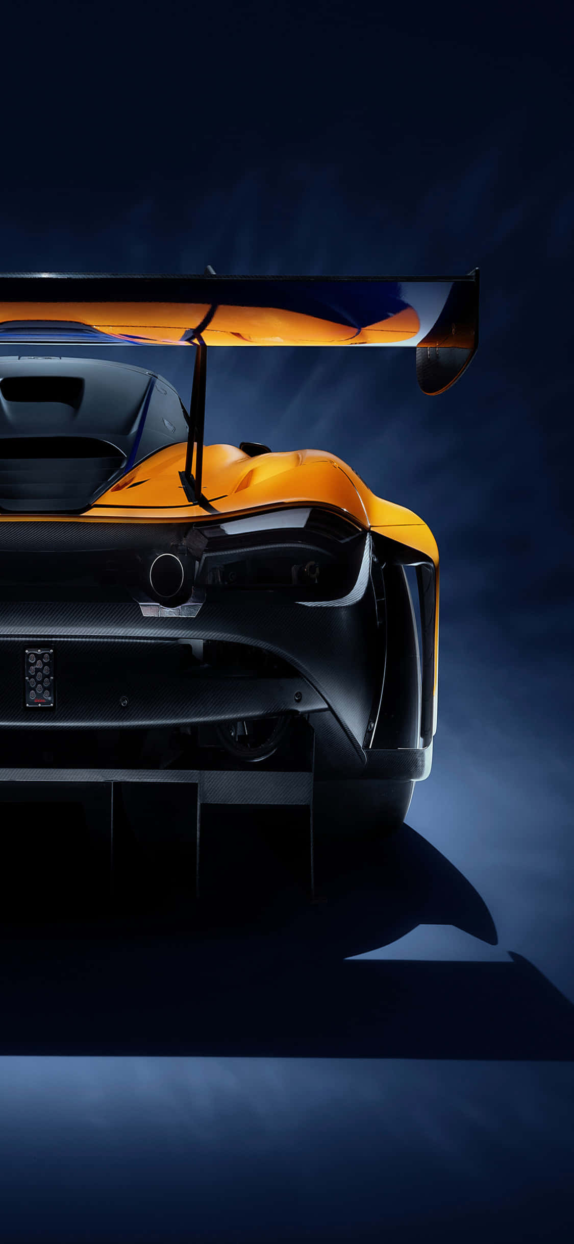 iPhone X 迈凯伦 720s GT3 后视图背景 壁紙