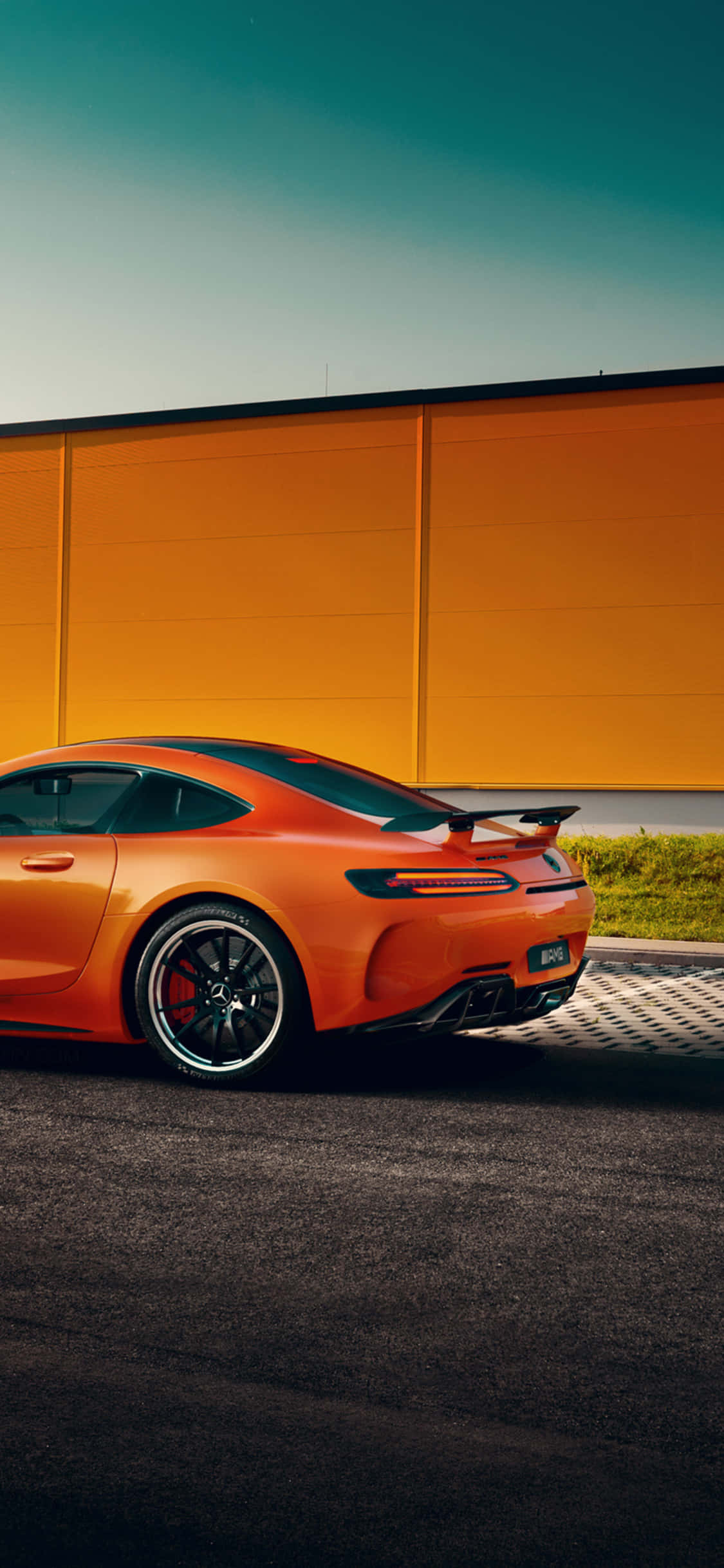 橙色 iPhone Xs 梅赛德斯 AMG 背景 壁紙