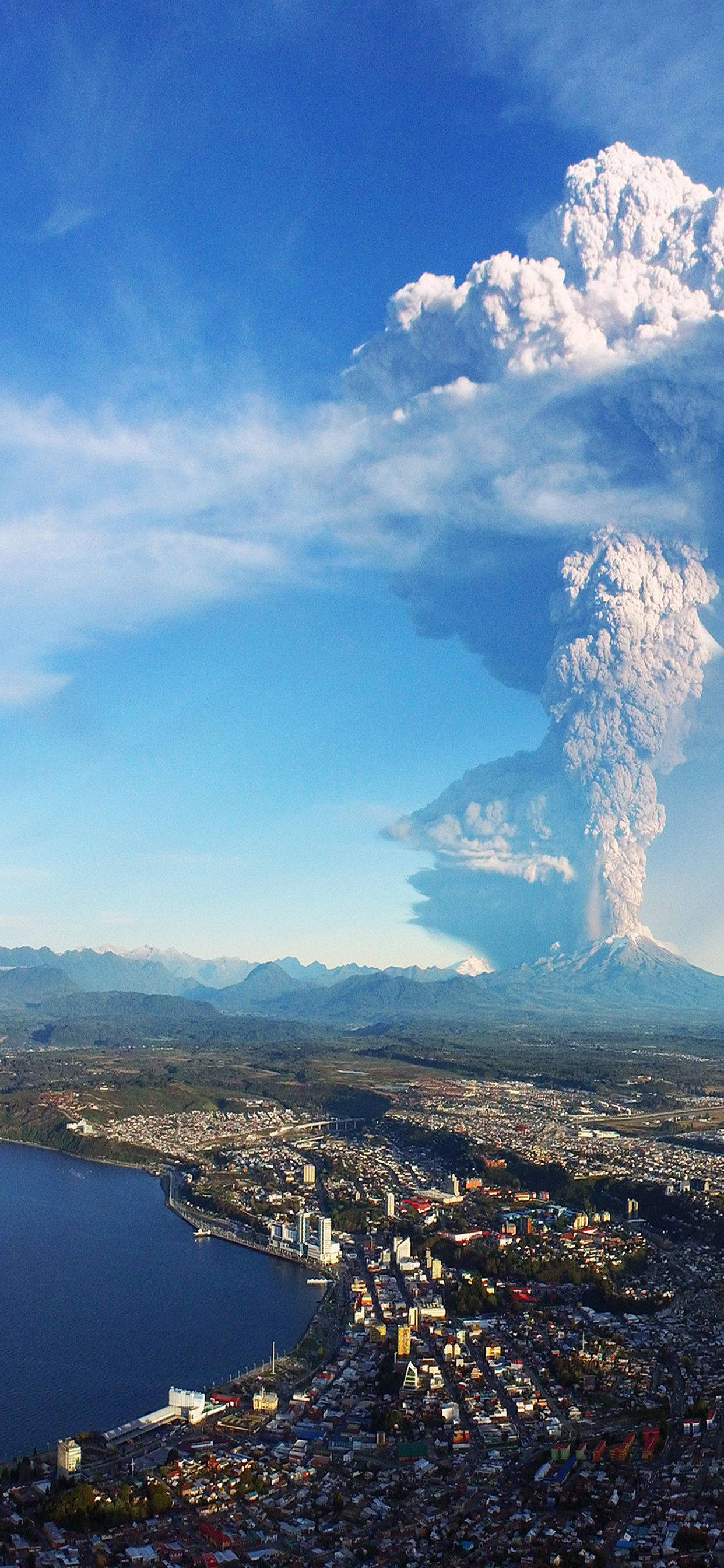 iPhone XS Max OLED火山爆发 壁紙