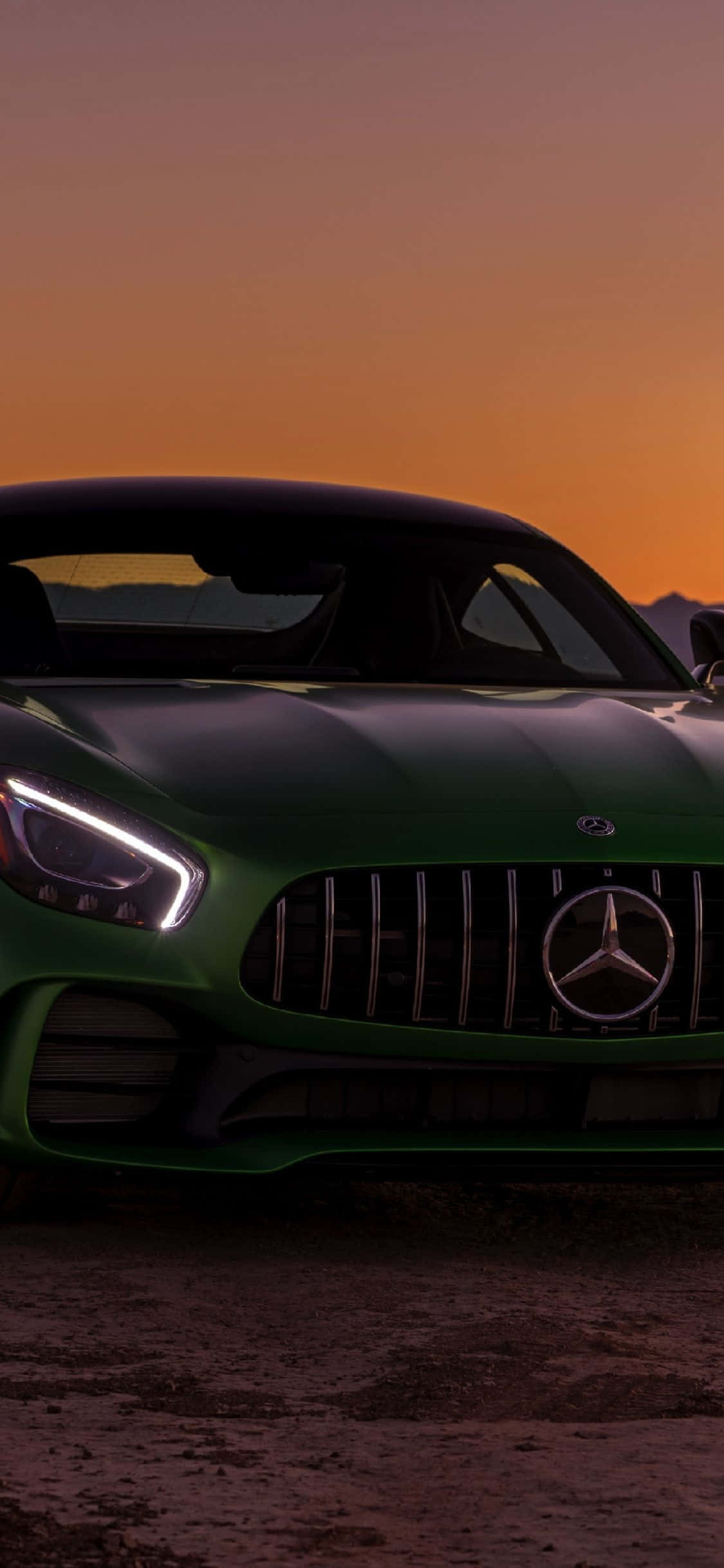 綠色 iPhone Xs Mercedes Amg 背景於日落時分 壁紙