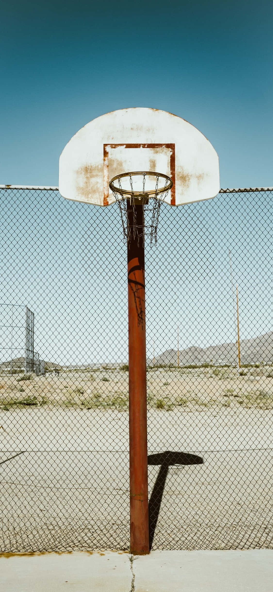 iPhone Xs 篮球旧球场背景 壁紙
