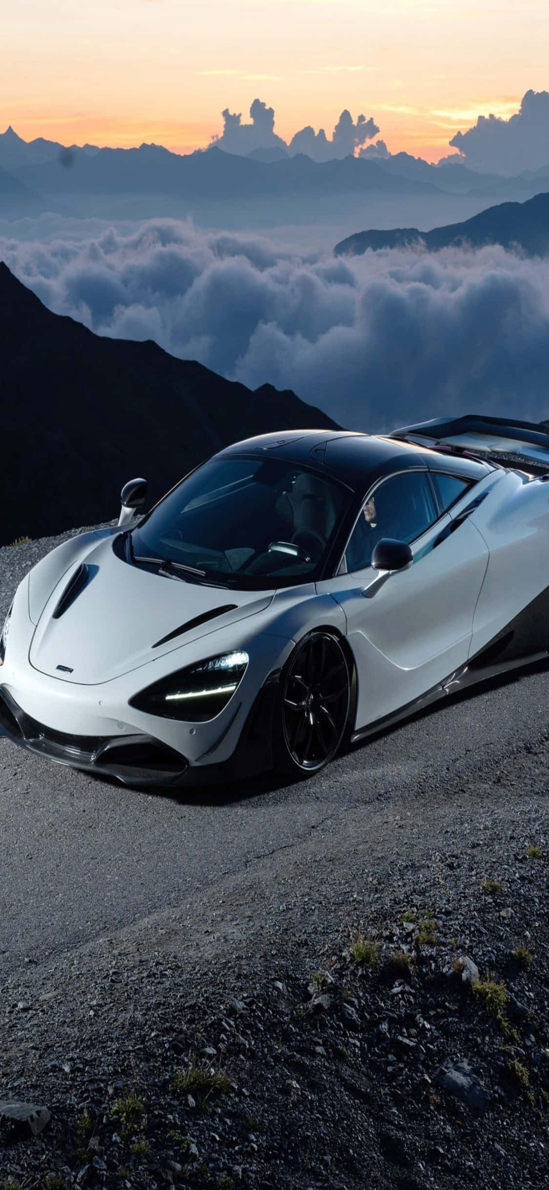科技的最快组合——iPhone XS与McLaren 720s 壁紙
