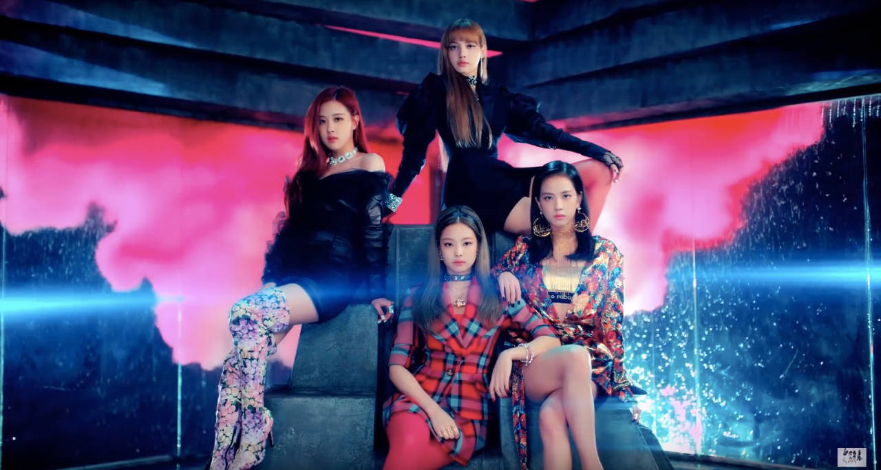 K-Pop女團Blackpink成員在〈DDU-DU DDU-DU〉MV中的影像 壁紙