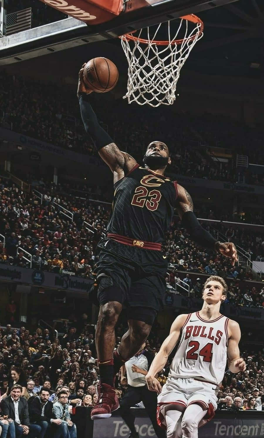 LeBron James 在 iPhone 桌布上展現球技 壁紙