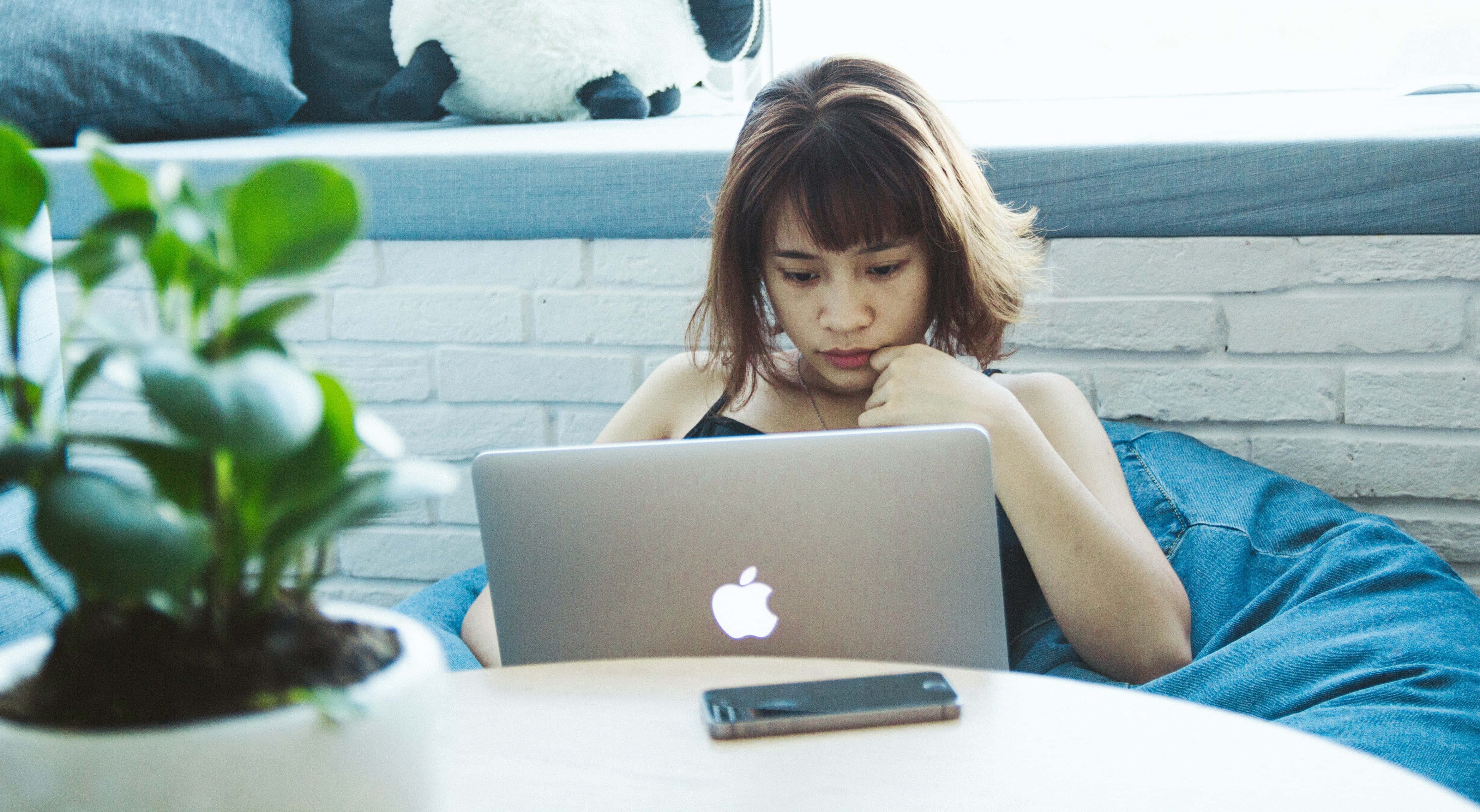 明亮啟發人心的粉紅大理石風格Macbook 壁紙