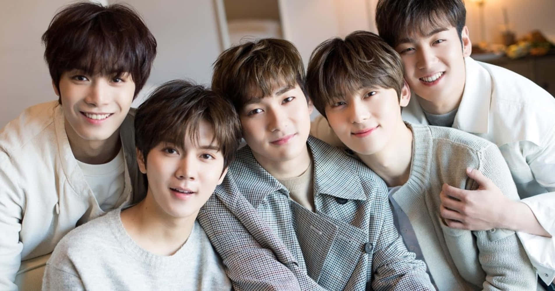 NU'EST 音樂樂團演唱會 壁紙