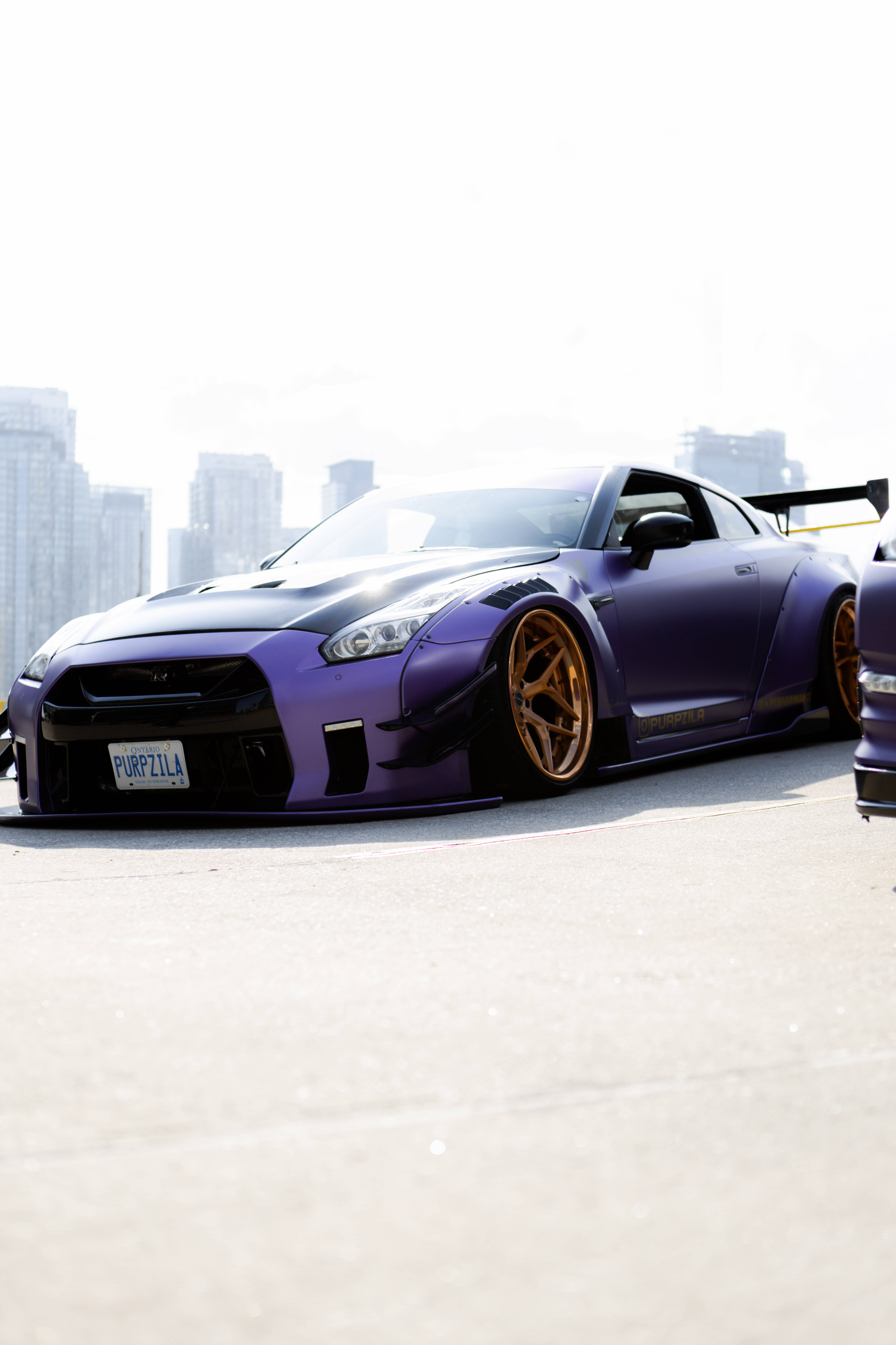 紫色日产Skyline GTR R34 壁紙