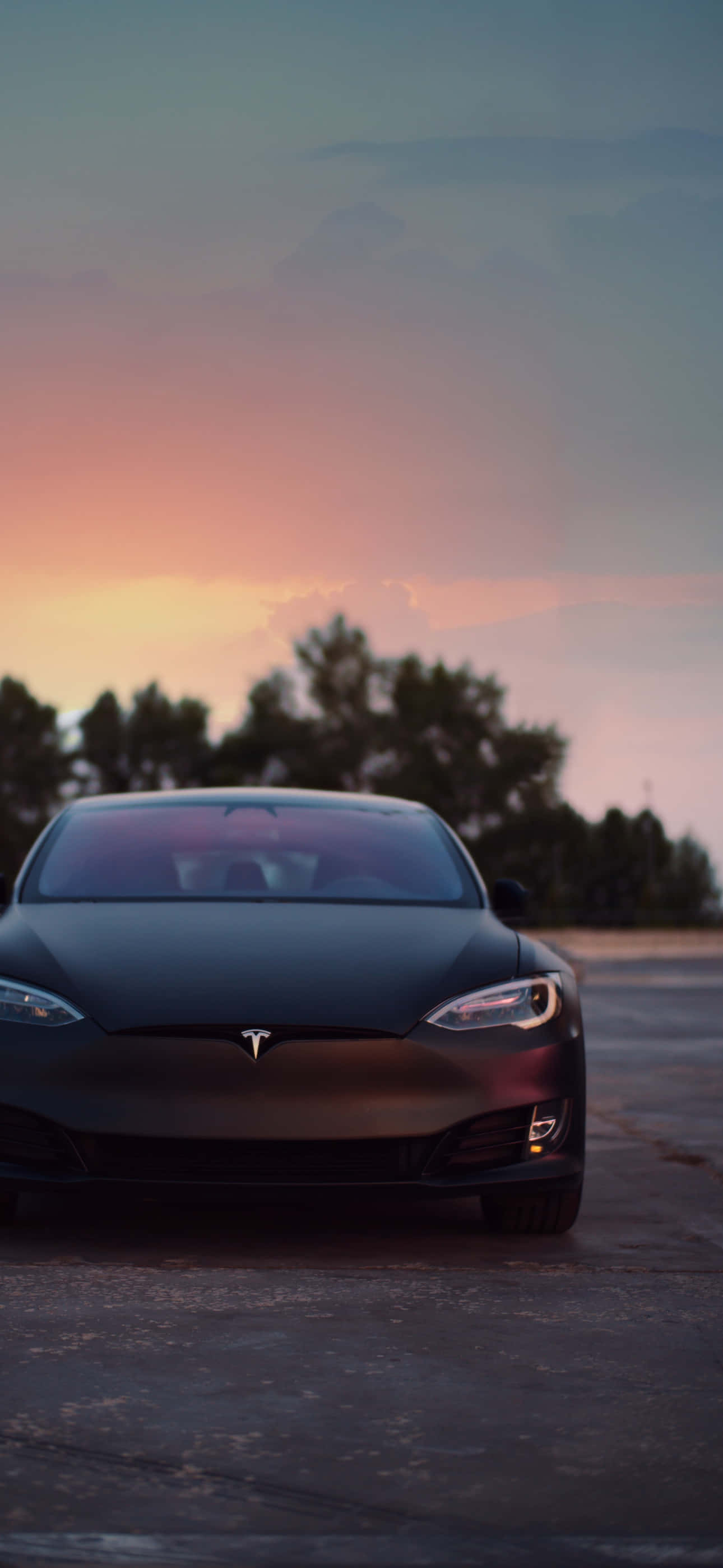 用Tesla iPhone享受无线世界 壁紙