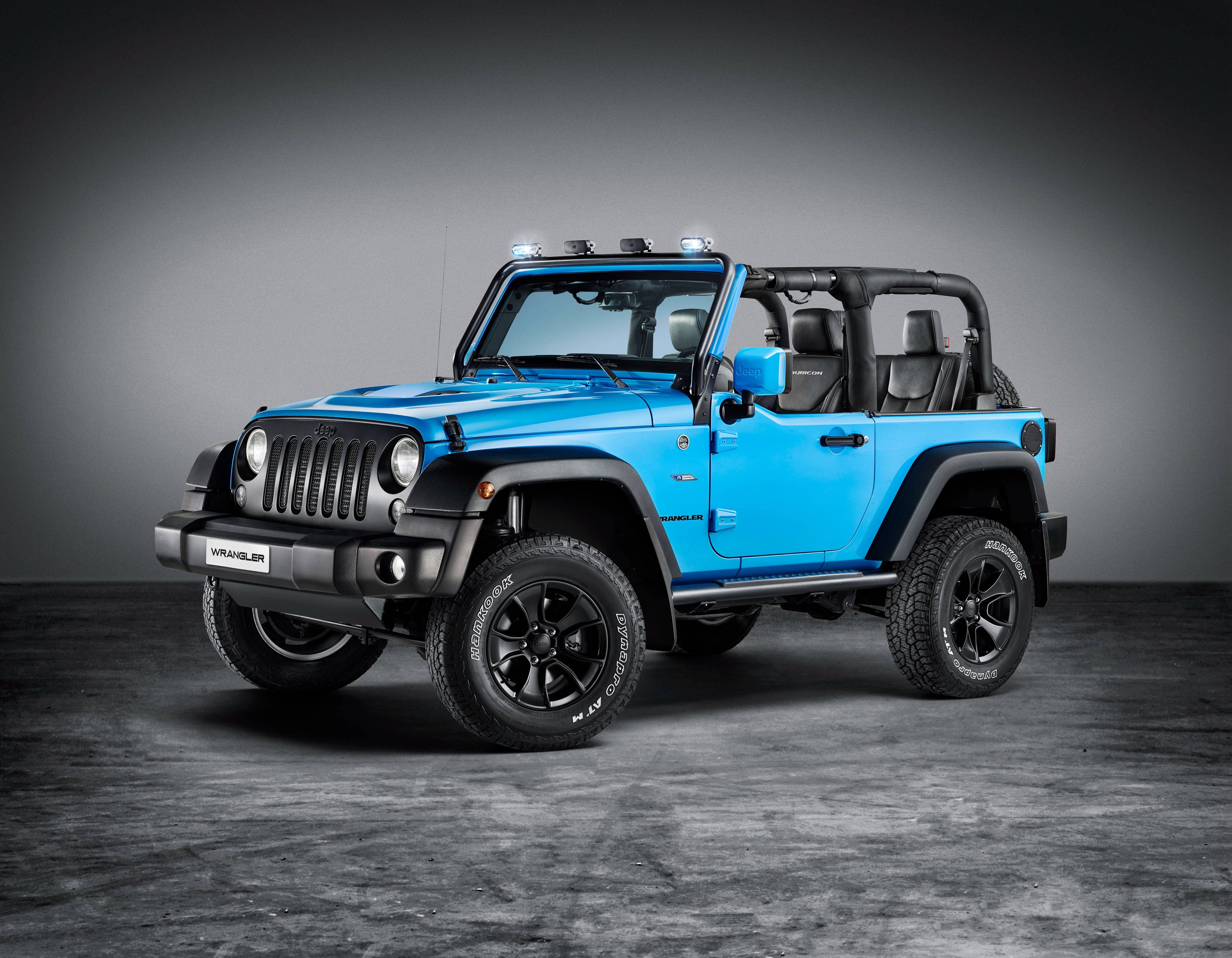 藍色Thar 4K車型 壁紙