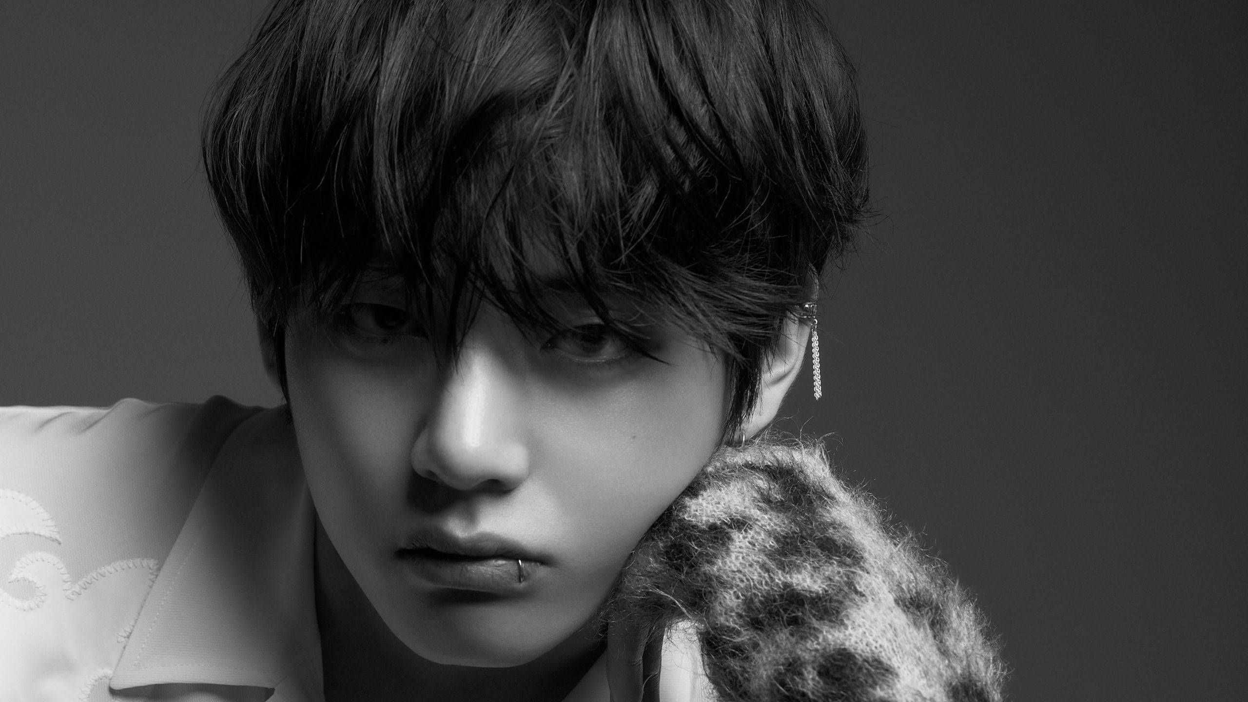V of BTS 黑色美學 壁紙