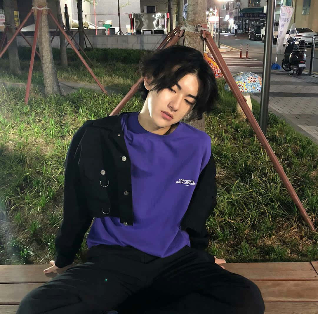 享受美好時光的文藝男孩 壁紙