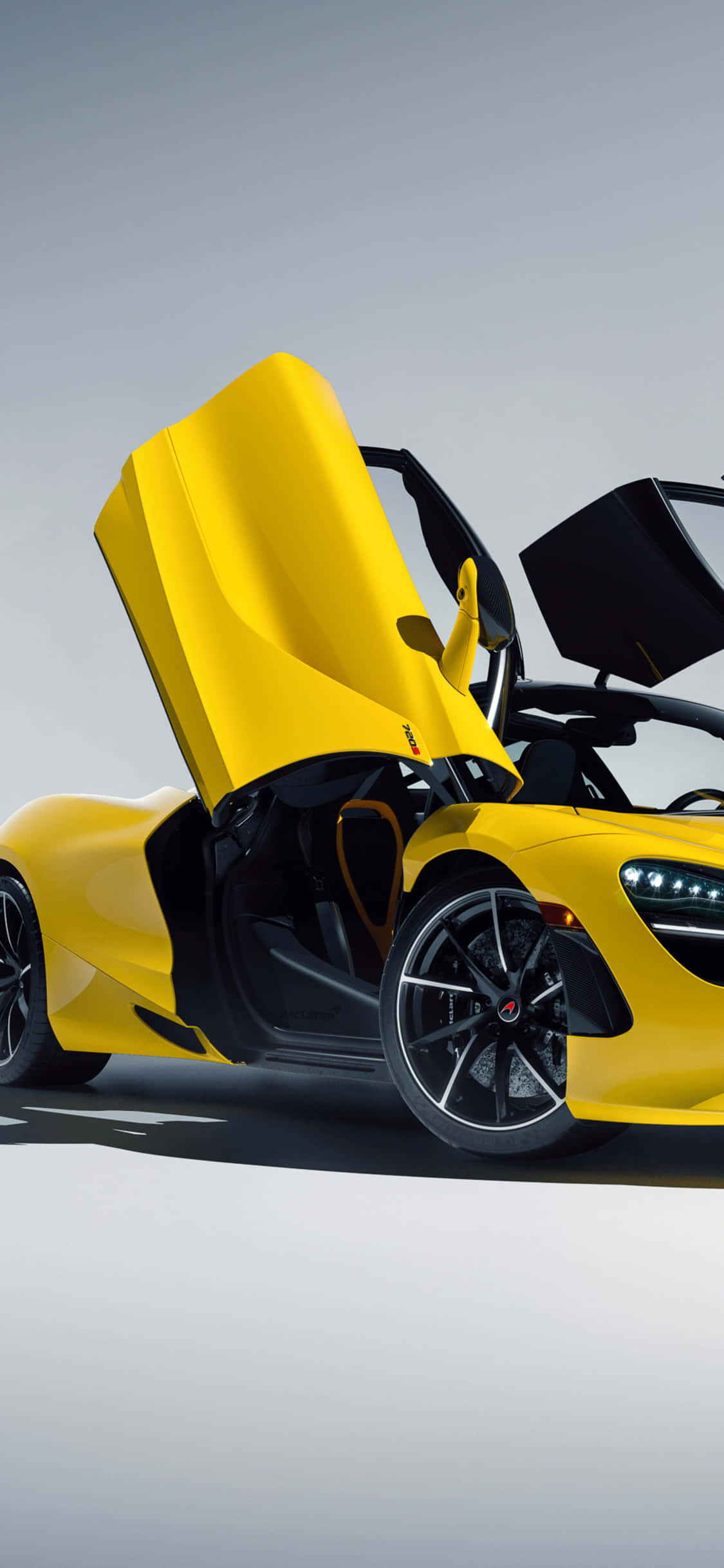 體驗奢華與高效能的完美結合 – iPhone XS McLaren 720S 壁紙