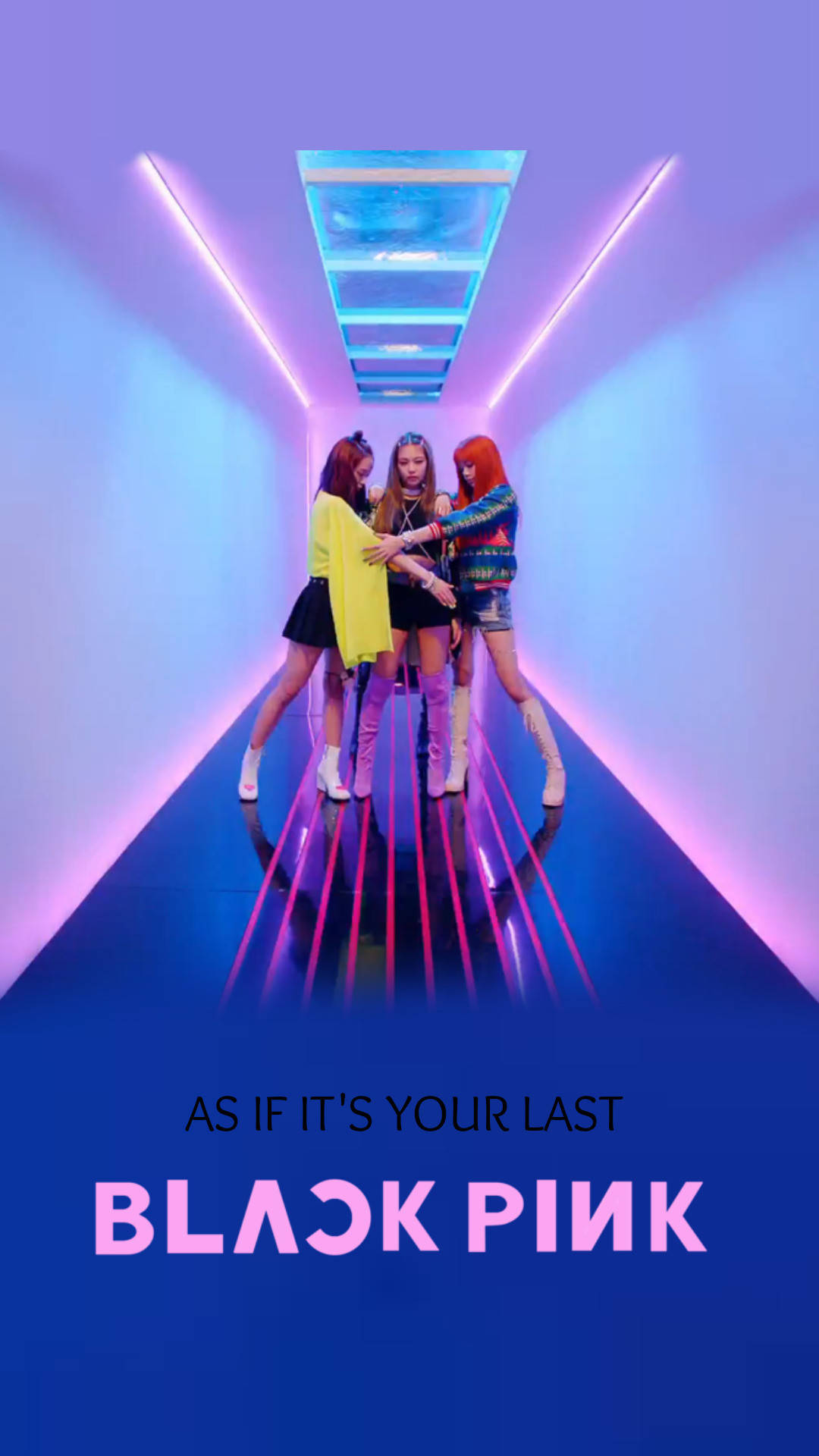 BLACKPINK 成員搭配霓虹燈與藍色地板，靈感來自《As If It's Your Last》MV 桌布