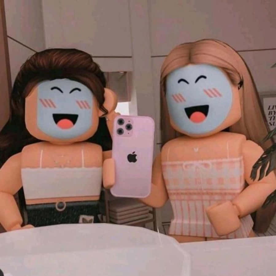 兩個娃娃在鏡前自拍 壁紙