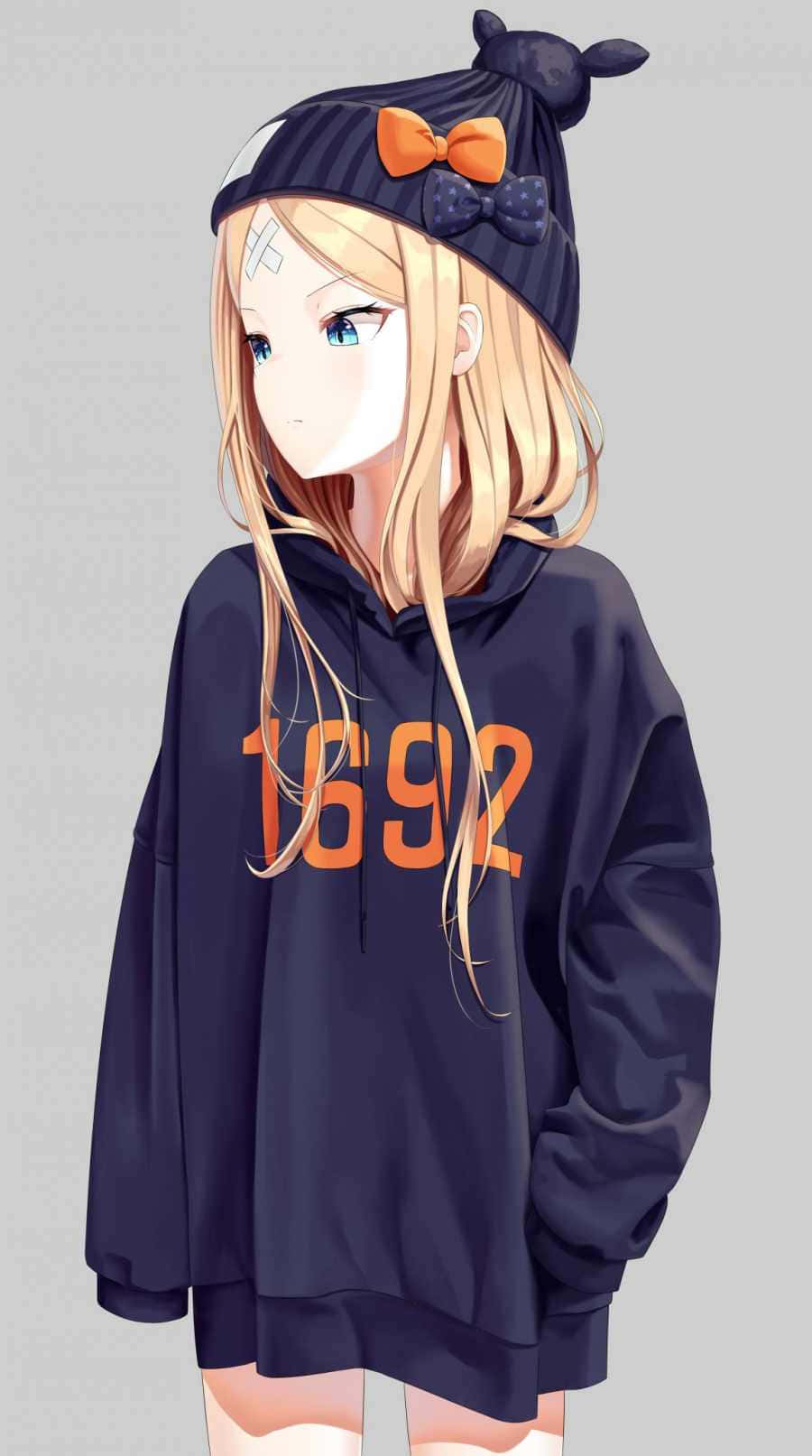 动漫少女裹着舒适连帽衫 壁紙