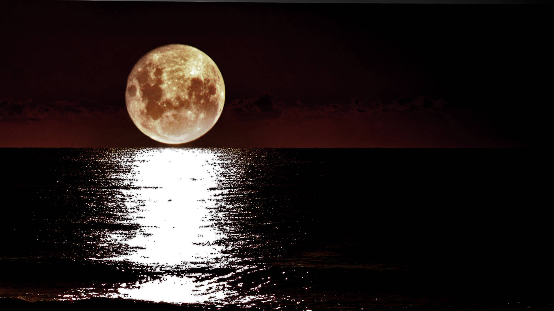 地平线上的月夜天空 壁紙