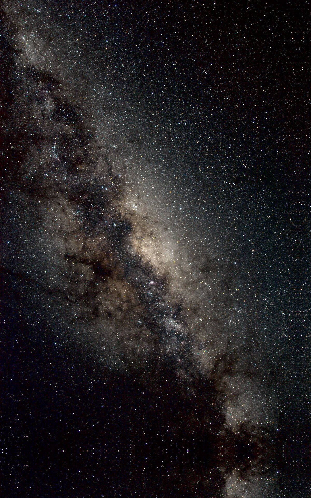 垂直灰色星系 壁紙