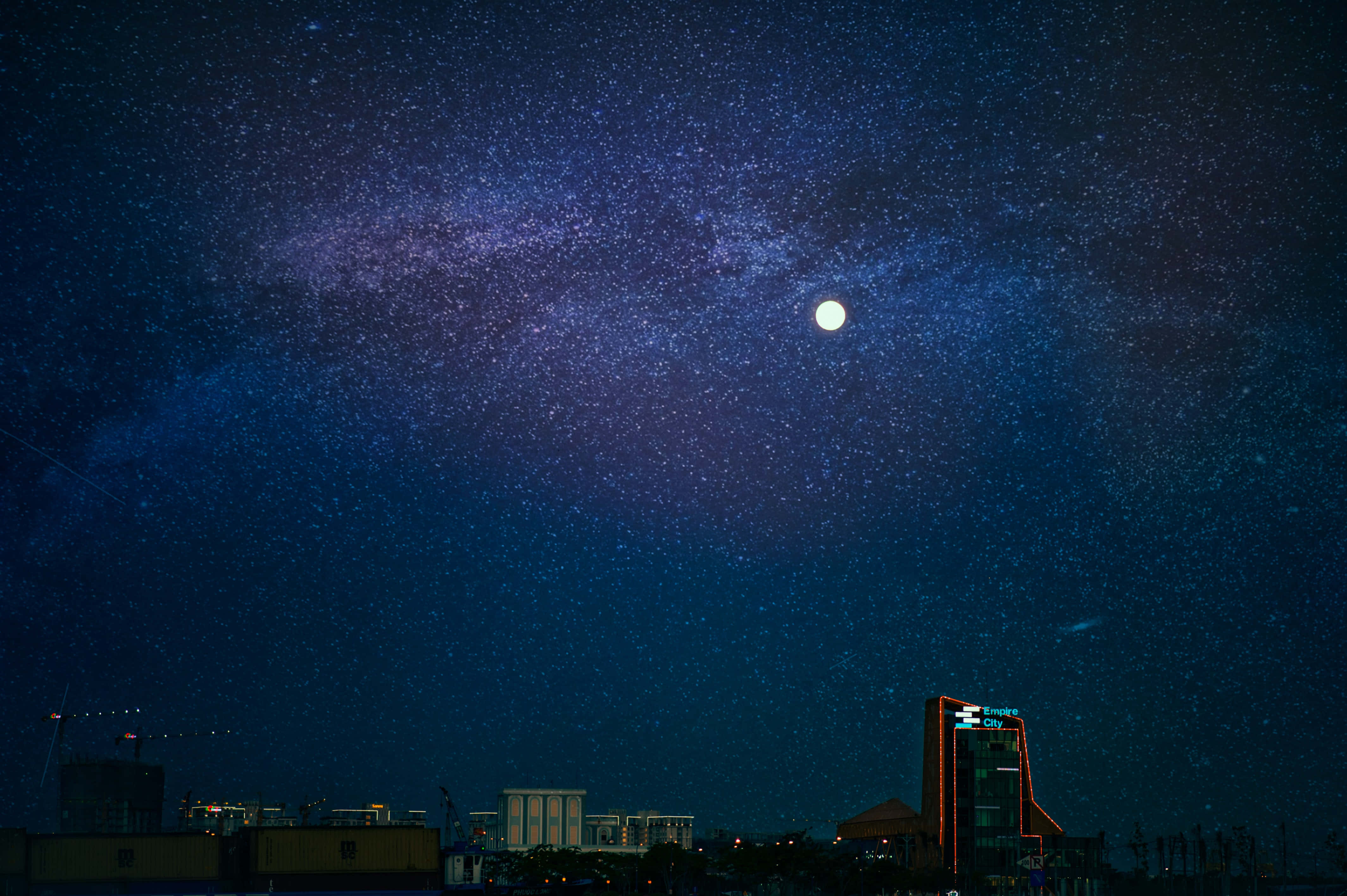 城市月夜天空圖片 壁紙