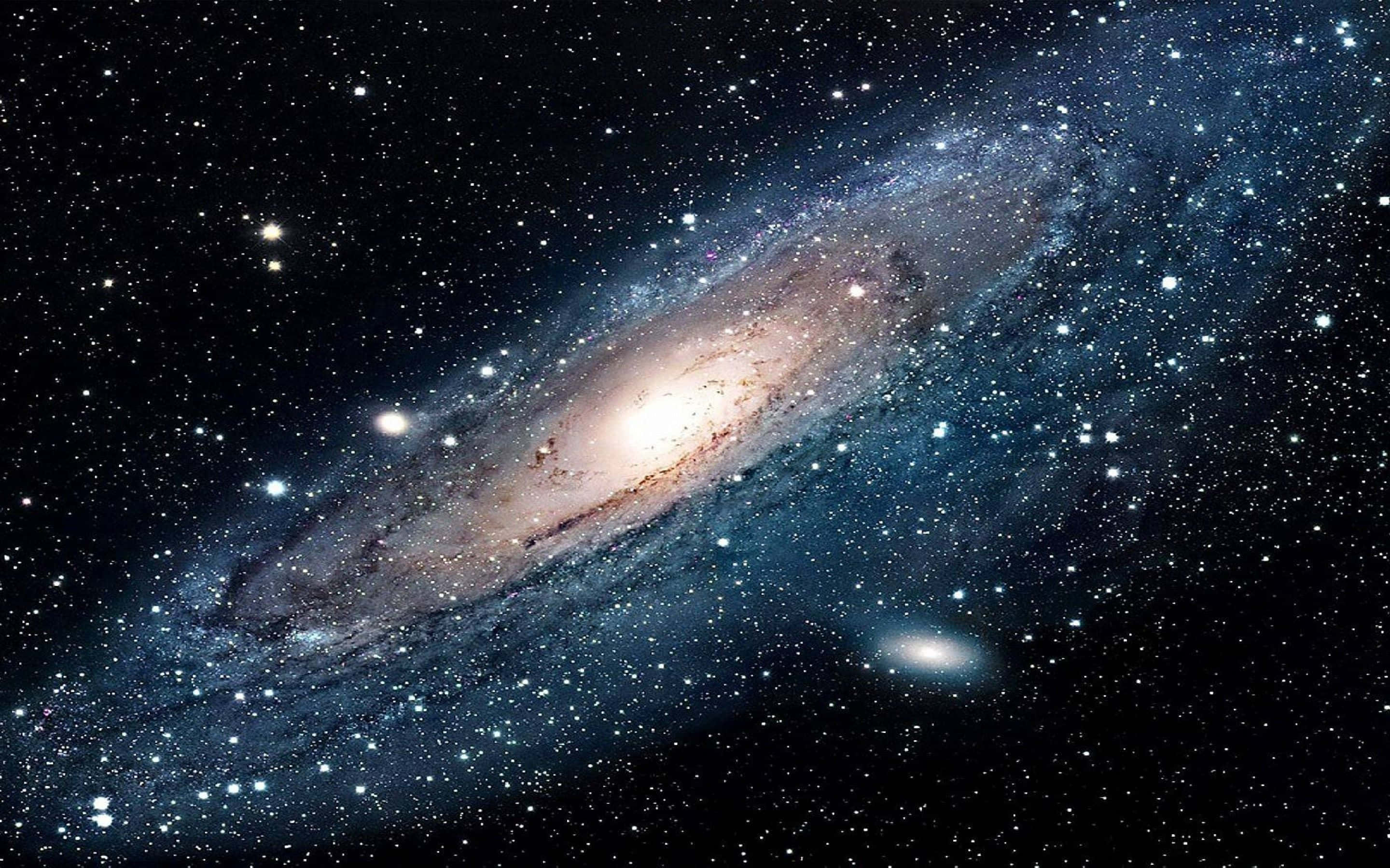 外太空星系碰撞的迷人景觀 壁紙