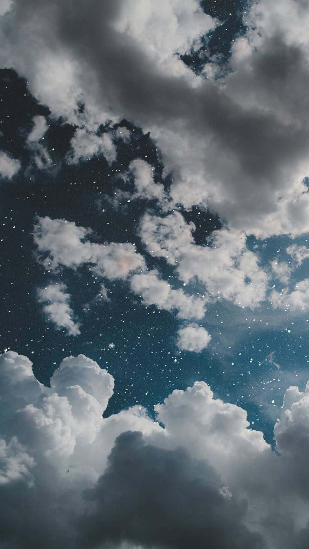 多雲星空 壁紙